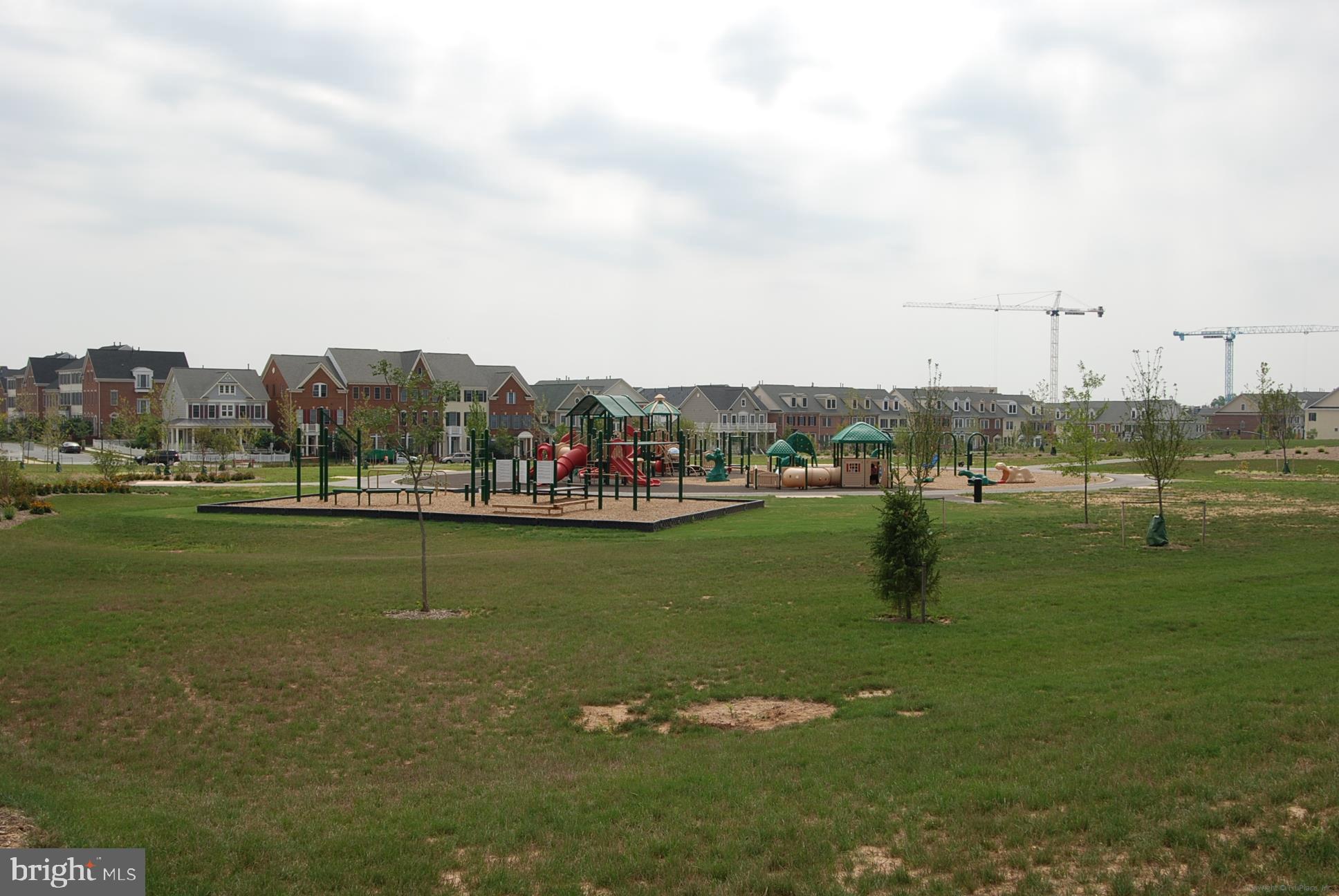 KING FARM VILLAGE - Residential Lease