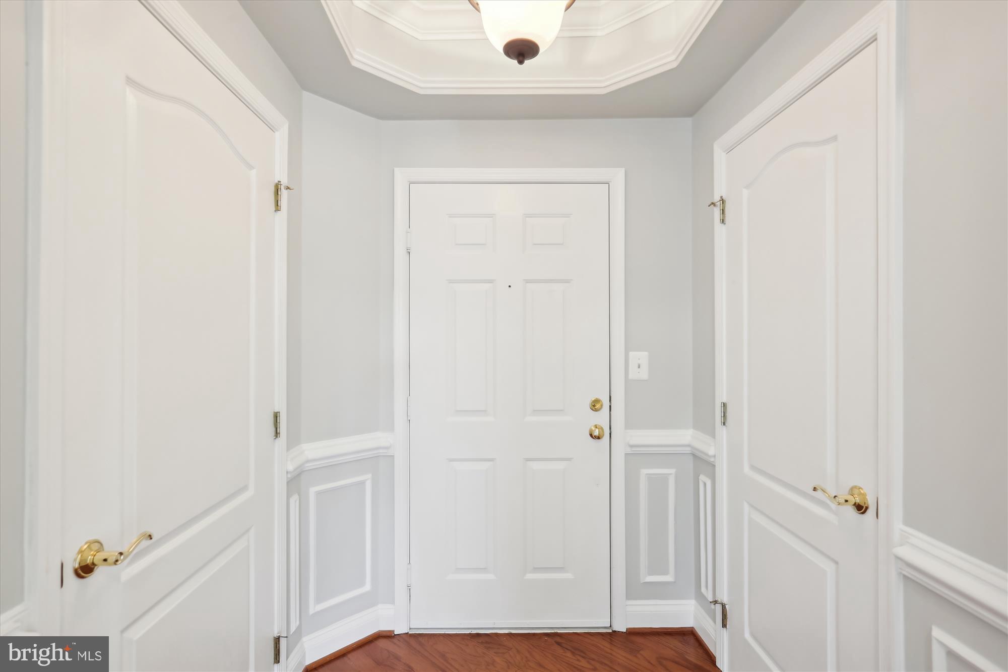 KING FARM VILLAGE - Residential Lease