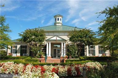 KING FARM VILLAGE - Residential Lease