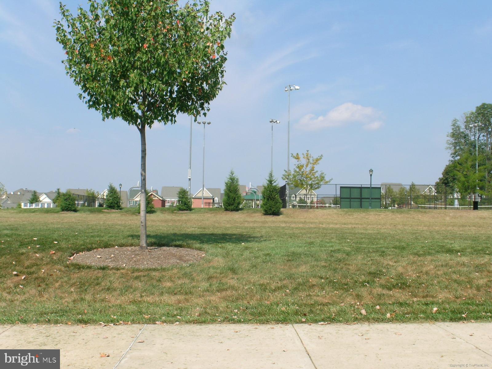 KING FARM VILLAGE - Residential Lease