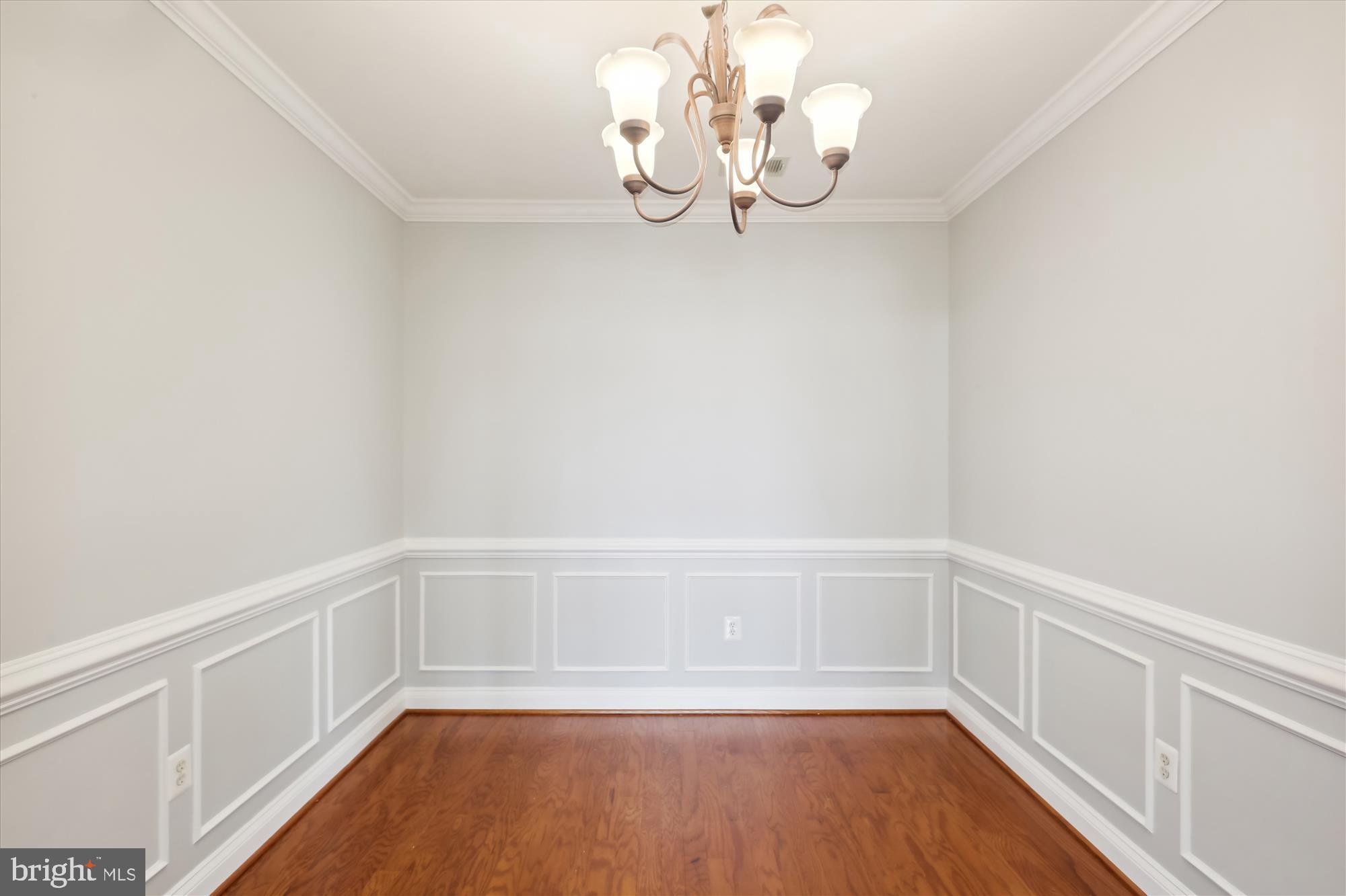 KING FARM VILLAGE - Residential Lease