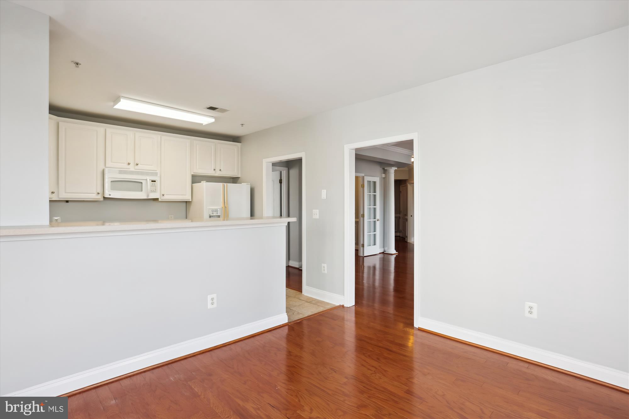 KING FARM VILLAGE - Residential Lease