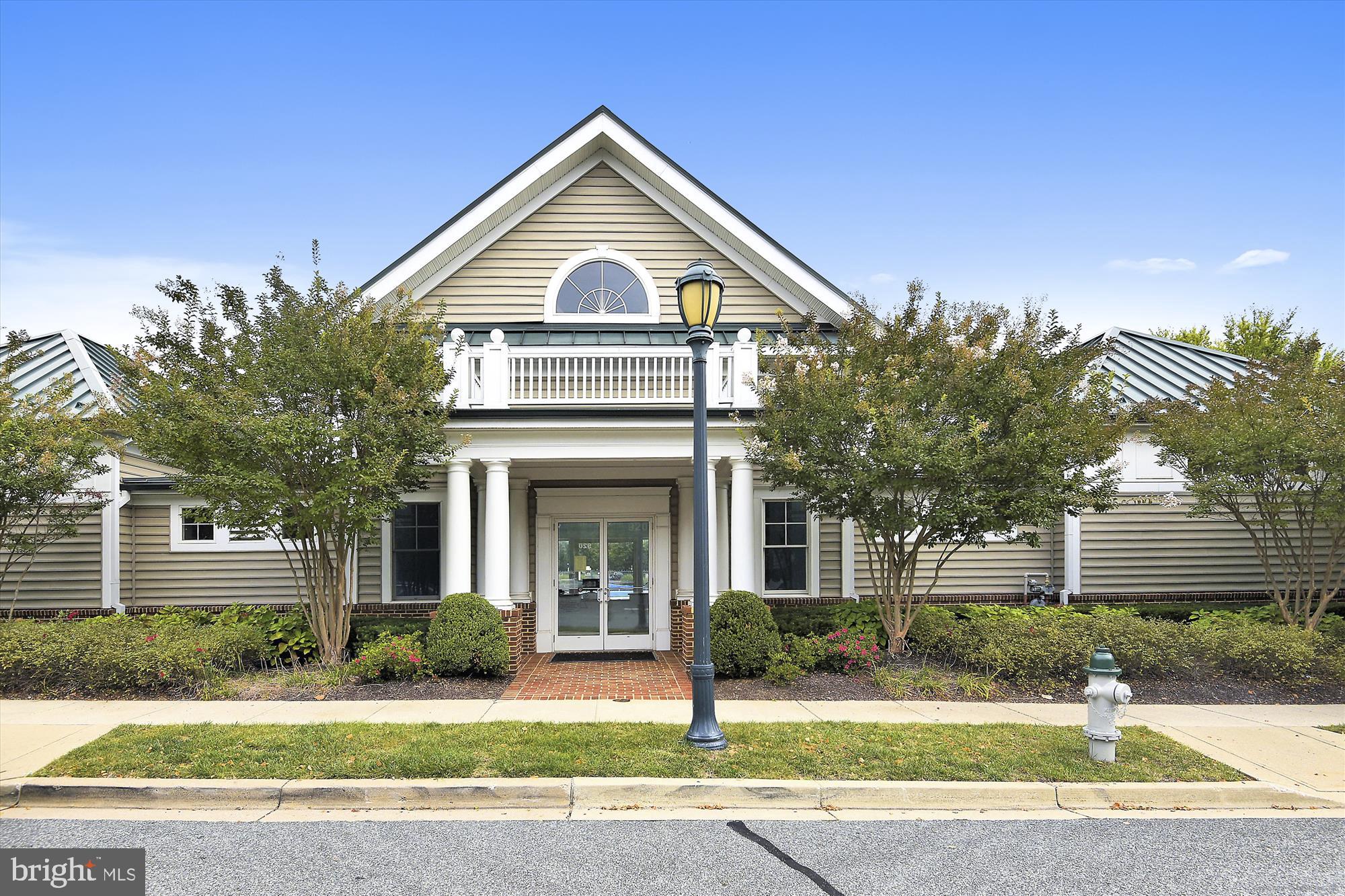 KING FARM VILLAGE - Residential Lease