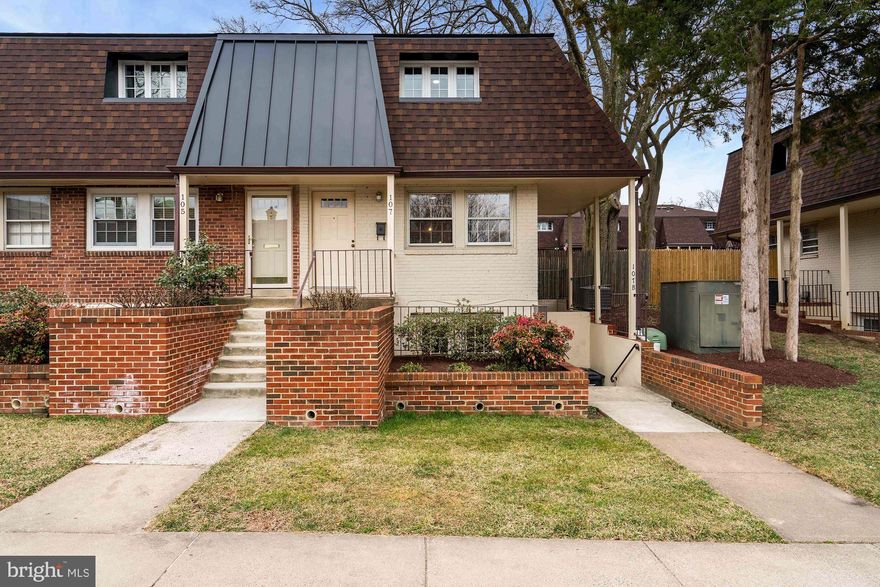 Price reduced on a charming recently updated to mint condition 2-bedroom 1.5 bath with kitchen opened to the living room, end unit townhouse  in Falls Church City with FCC schools, granite kitchen counters, recessed lighting and hardwood floors.  Spacious patio, reserved parking space, fenced back yard and community pool.  NO PETS PLEASE! Available June 1-15,