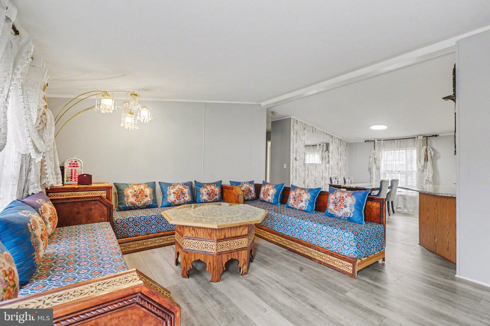 KINGSBURY - Residential