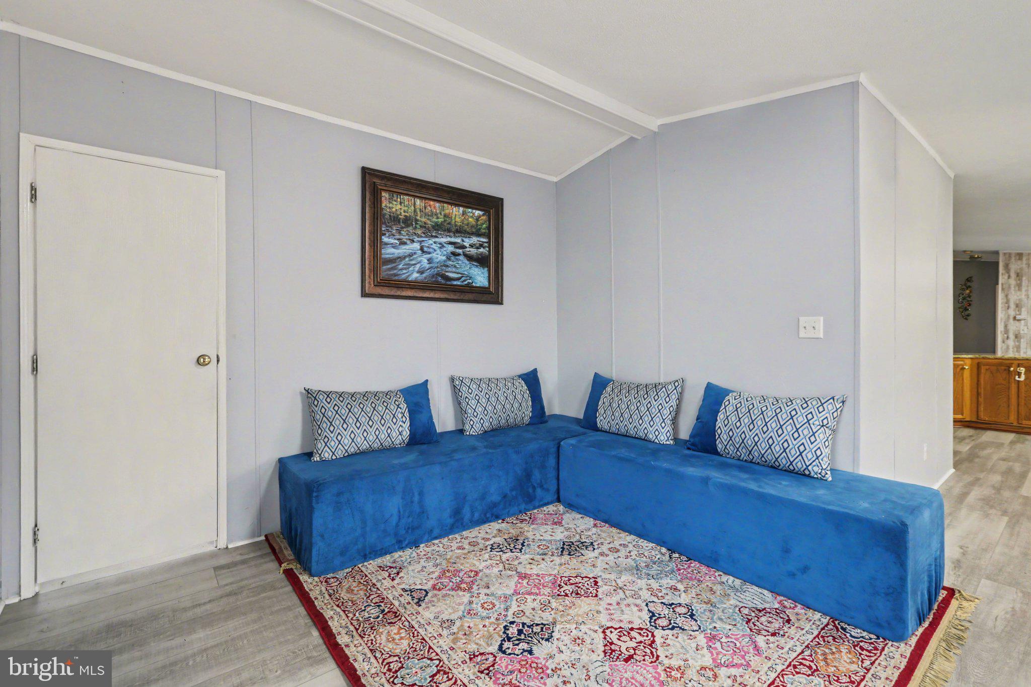 KINGSBURY - Residential