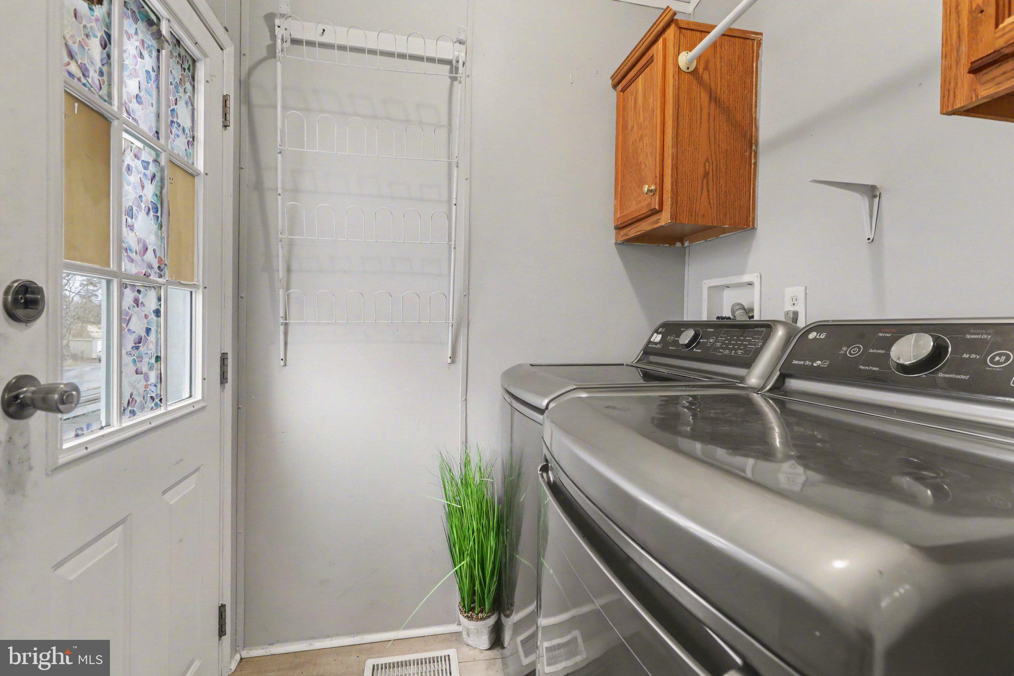 KINGSBURY - Residential