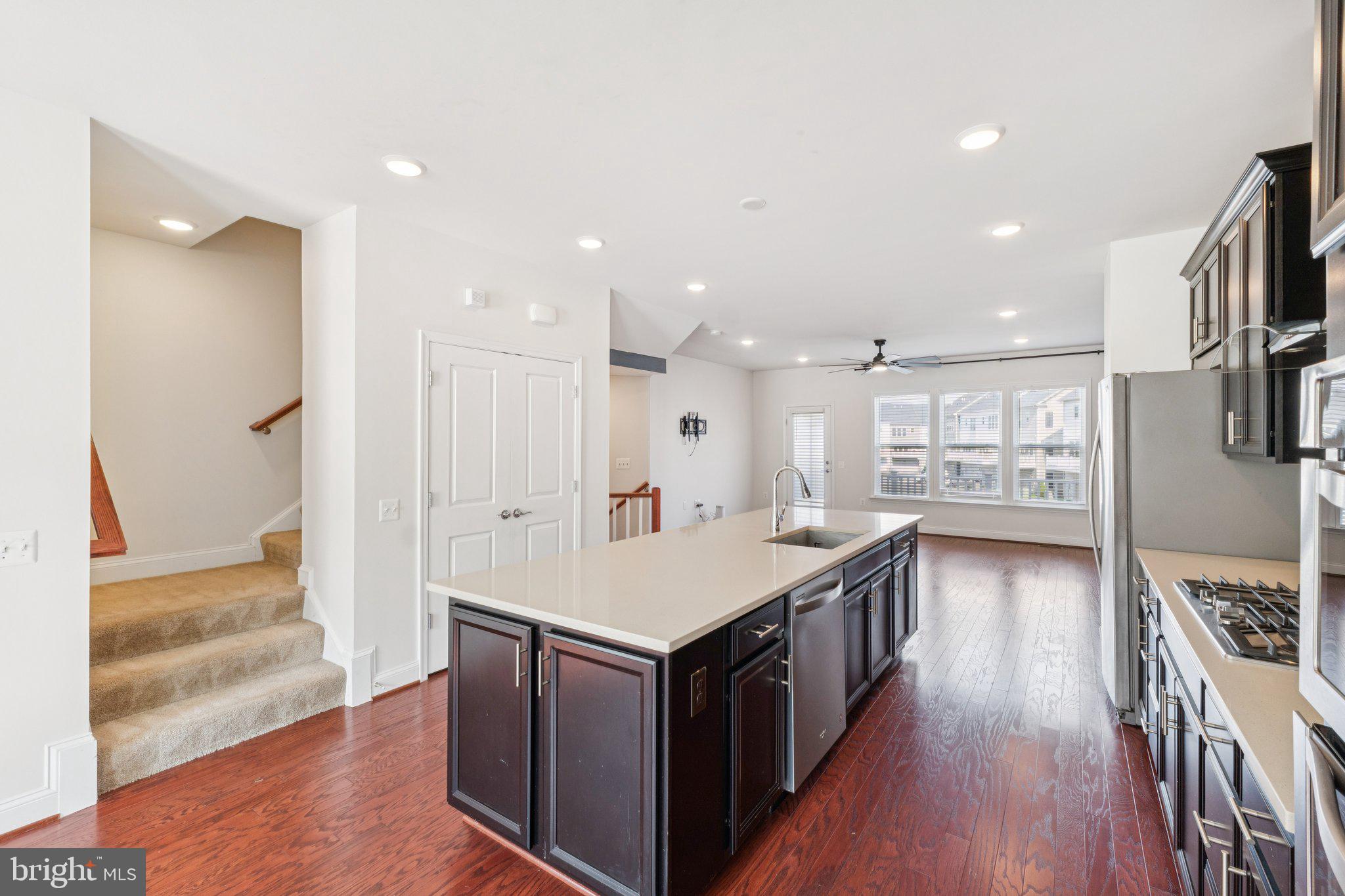 POTOMAC SHORES - Residential