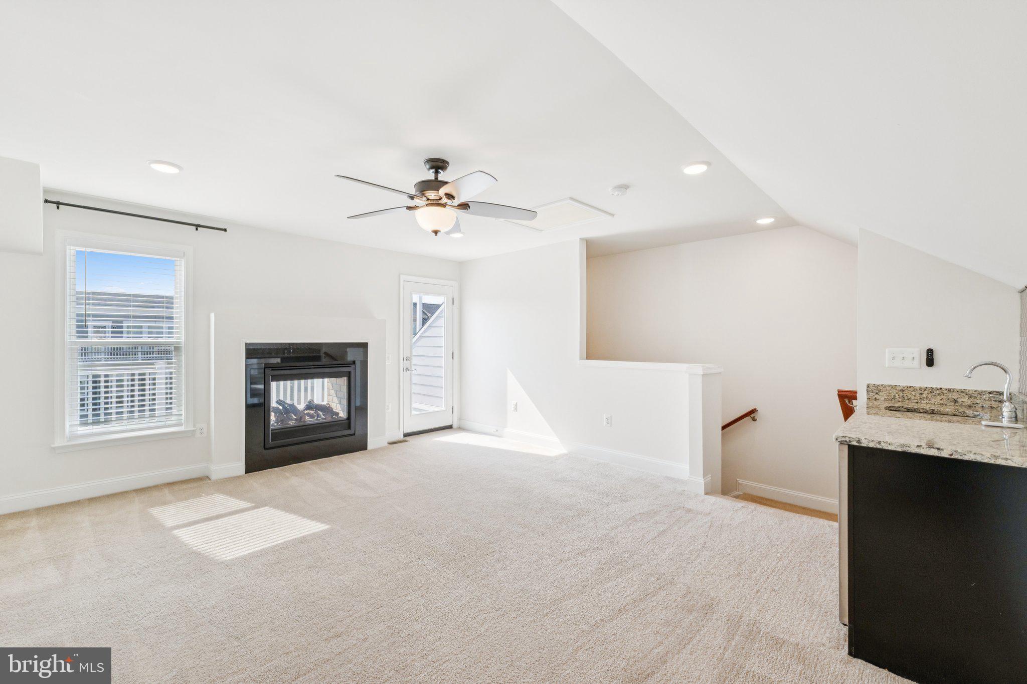 POTOMAC SHORES - Residential