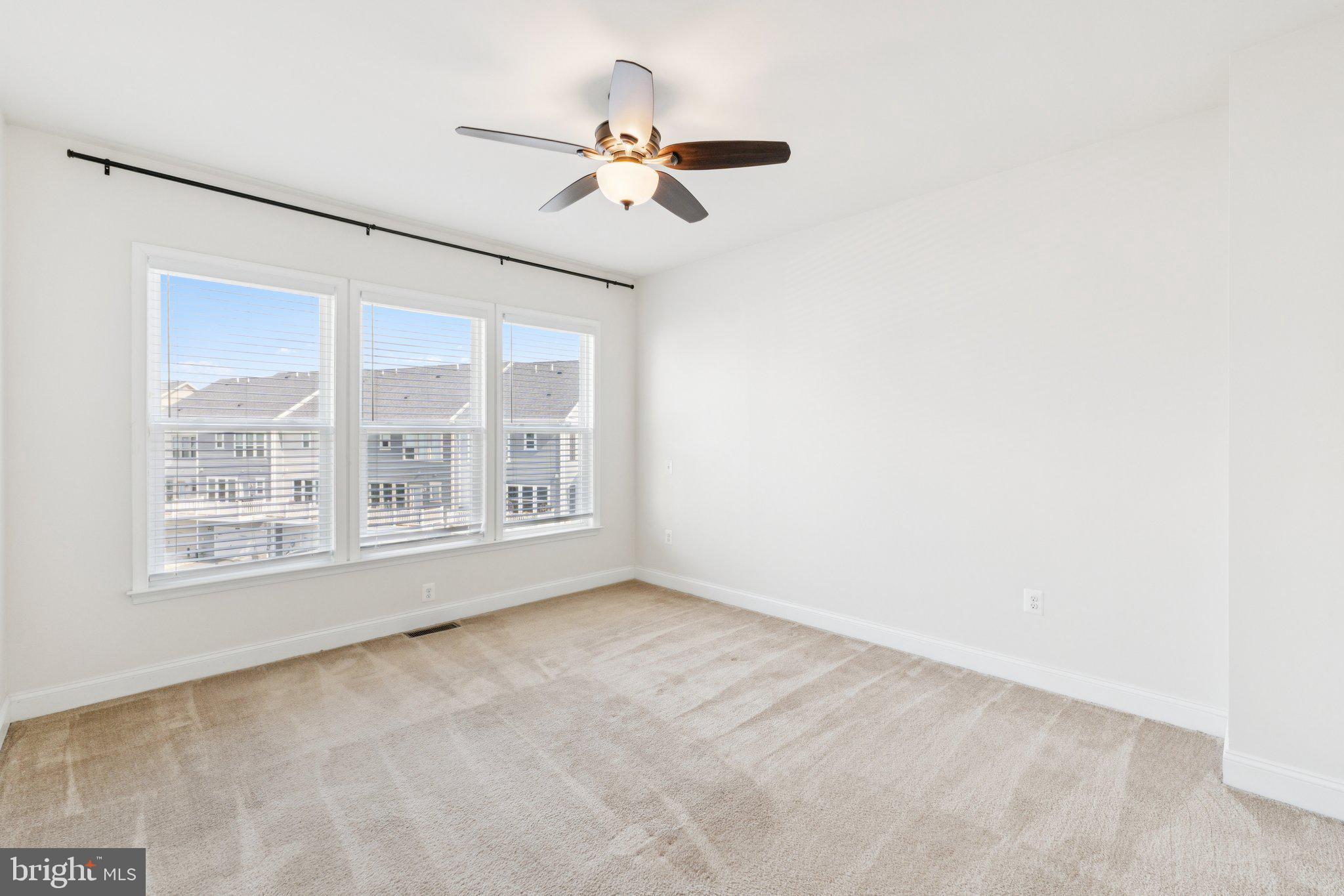 POTOMAC SHORES - Residential