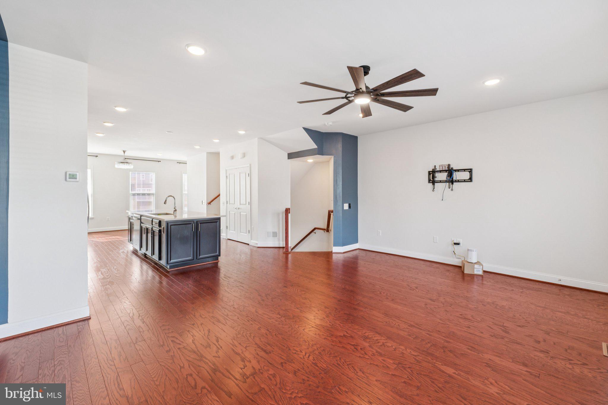 POTOMAC SHORES - Residential