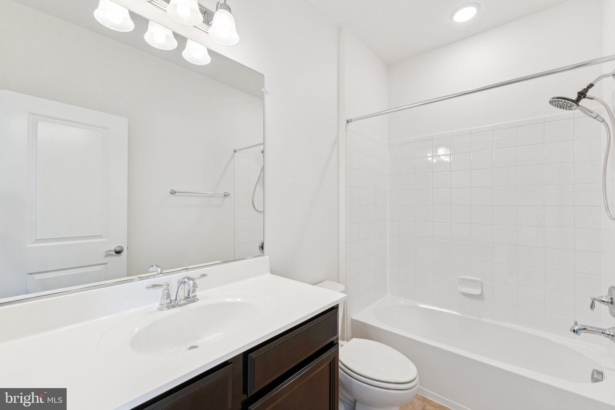 POTOMAC SHORES - Residential