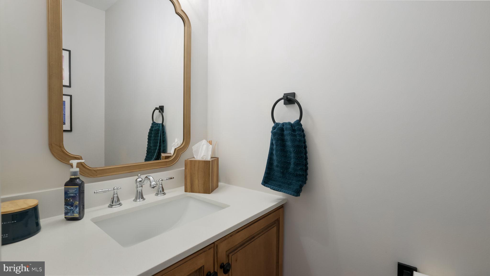 CHARING CROSS - Residential