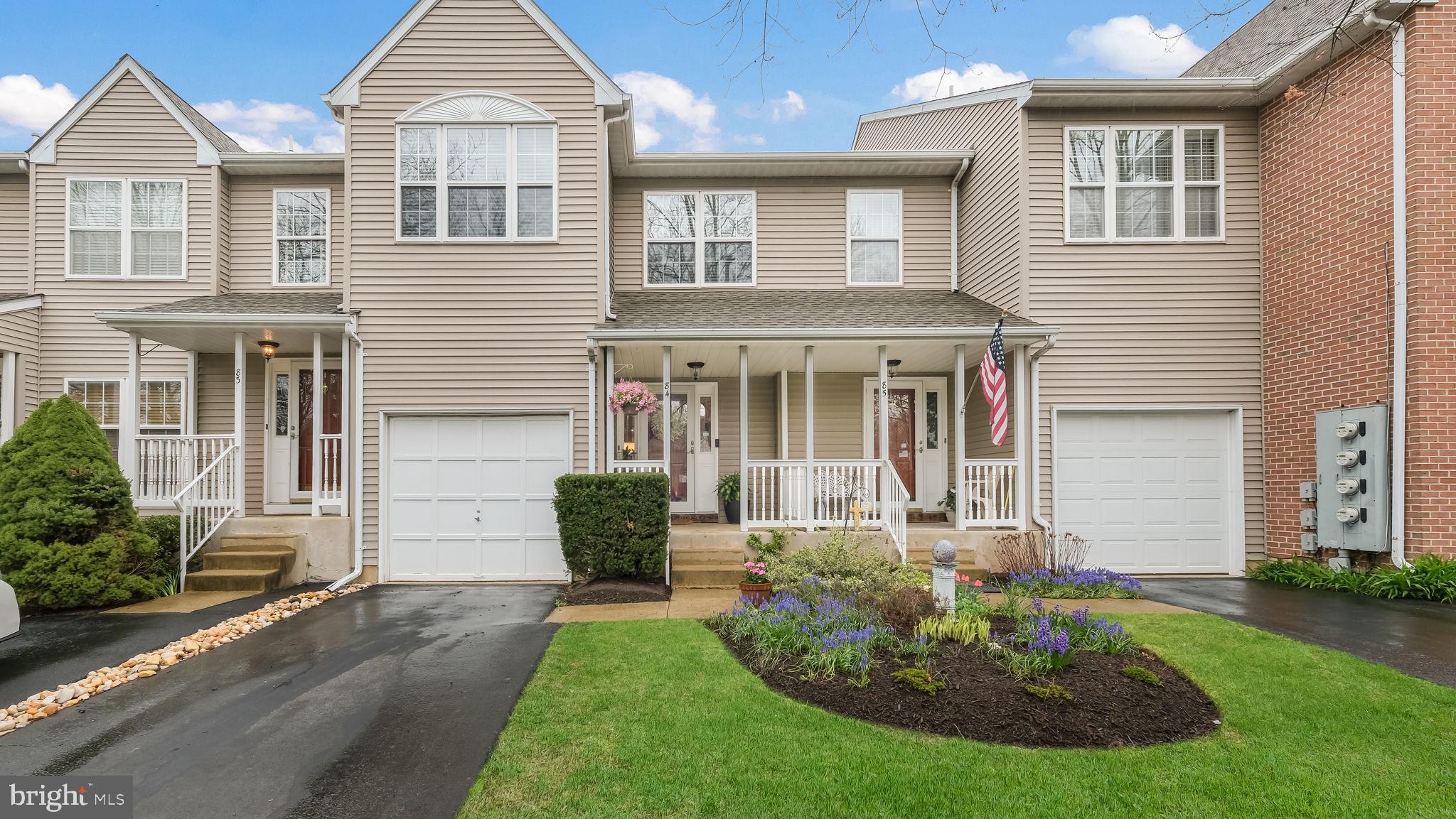 CHARING CROSS - Residential