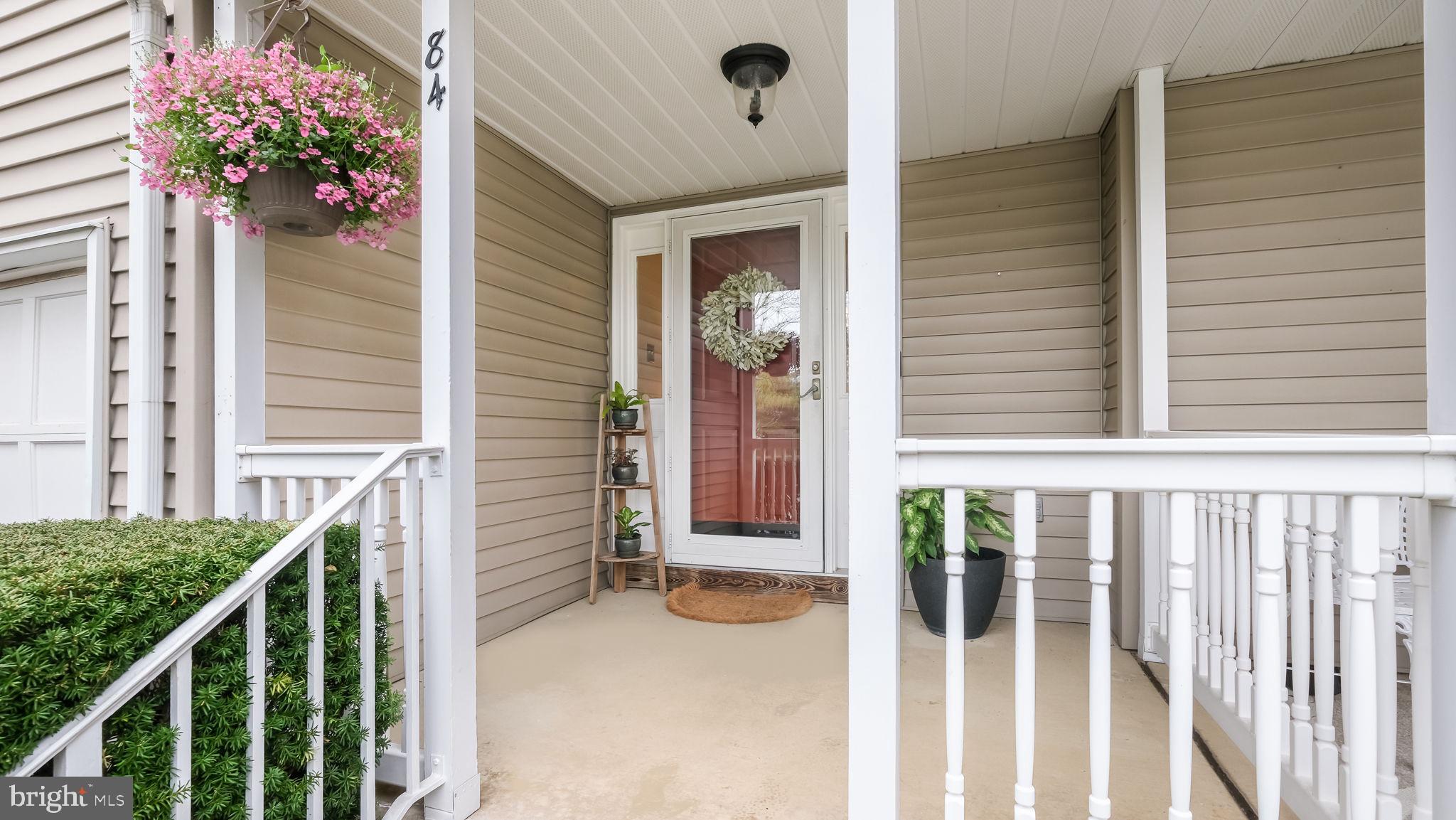 CHARING CROSS - Residential