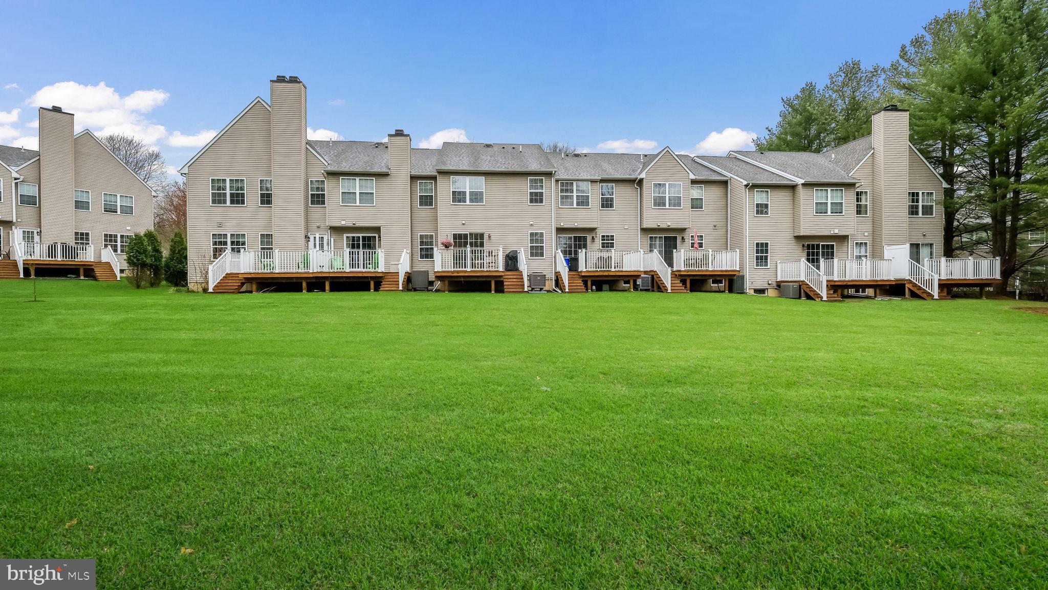 CHARING CROSS - Residential