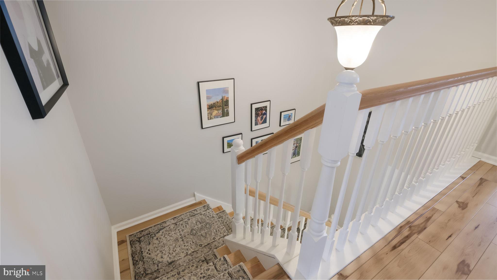 CHARING CROSS - Residential