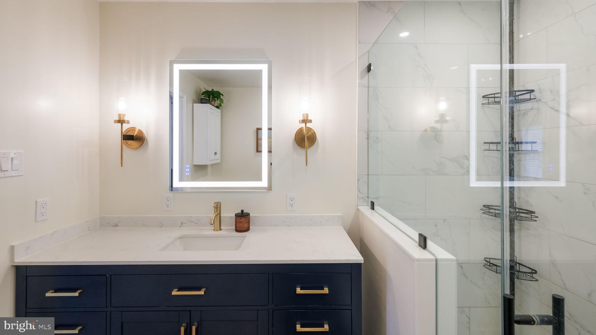 CHARING CROSS - Residential