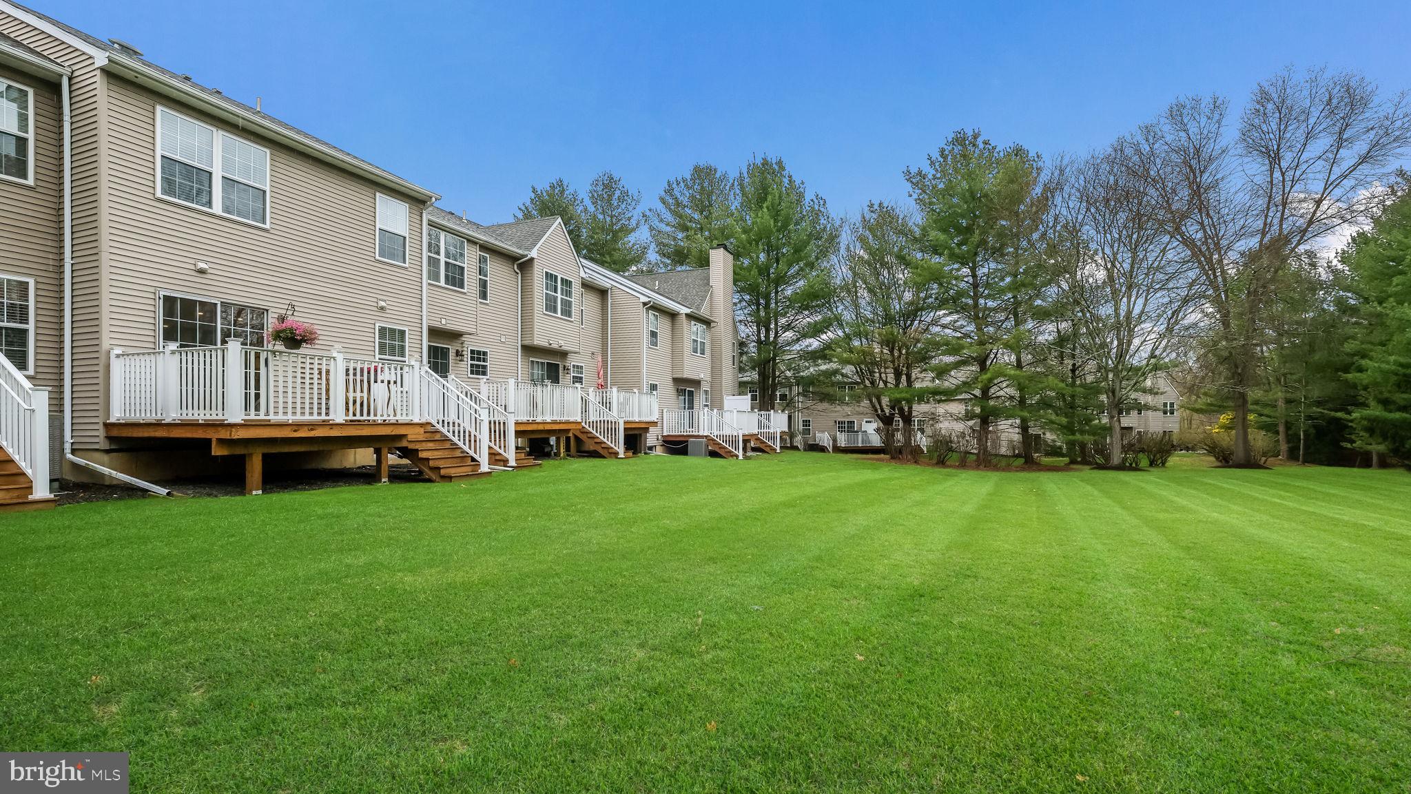 CHARING CROSS - Residential