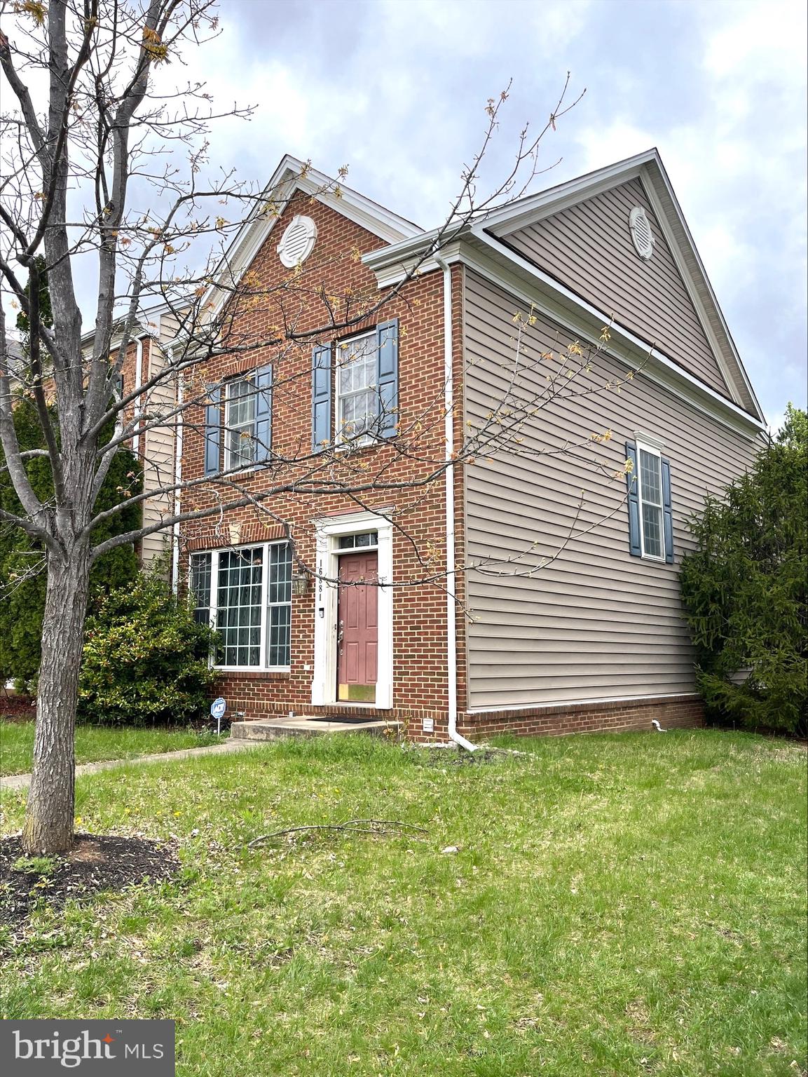 RIVER OAKS - Residential