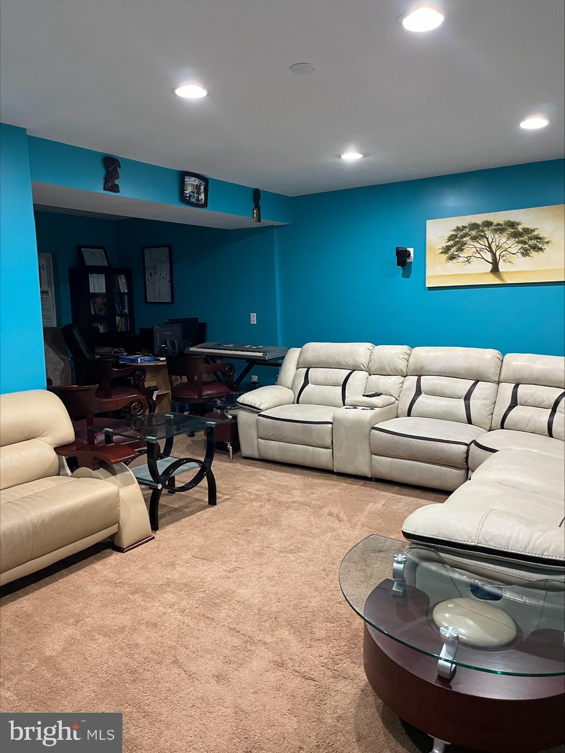 RIVER OAKS - Residential