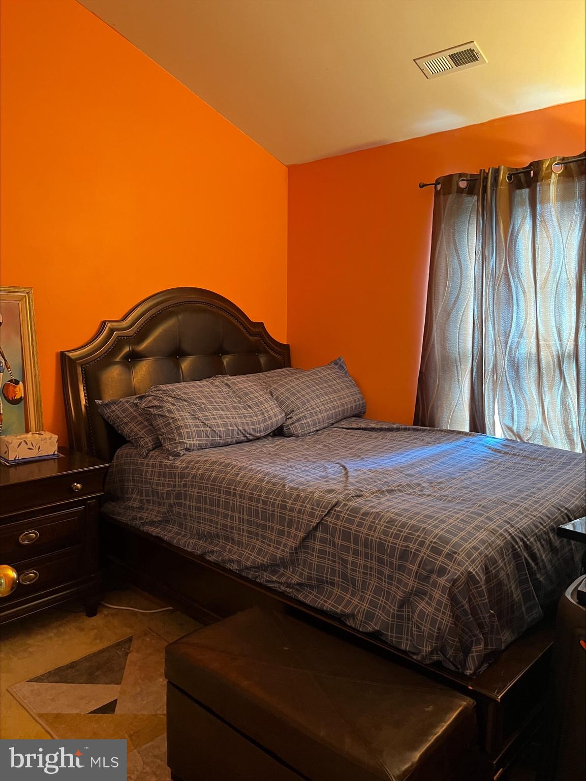 RIVER OAKS - Residential