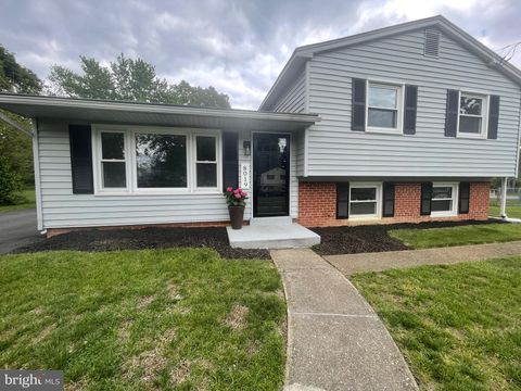 Photo of 8019 Beckner Court, ALEXANDRIA, VA 22309 (MLS # VAFX2310294)