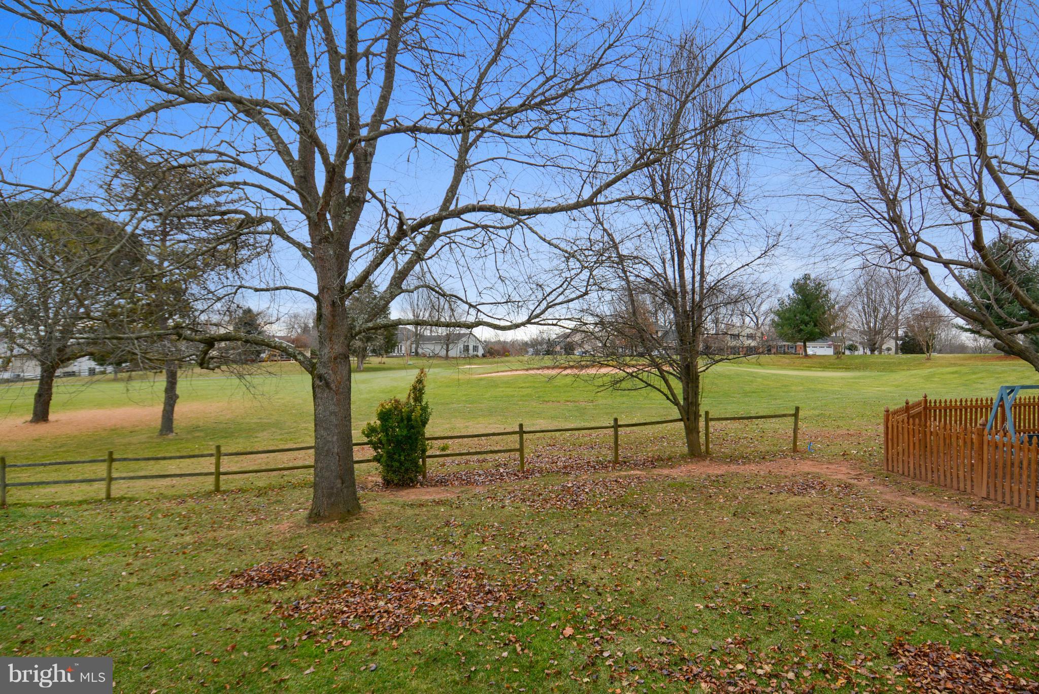 LEESBURG COUNTRY CLUB - Residential