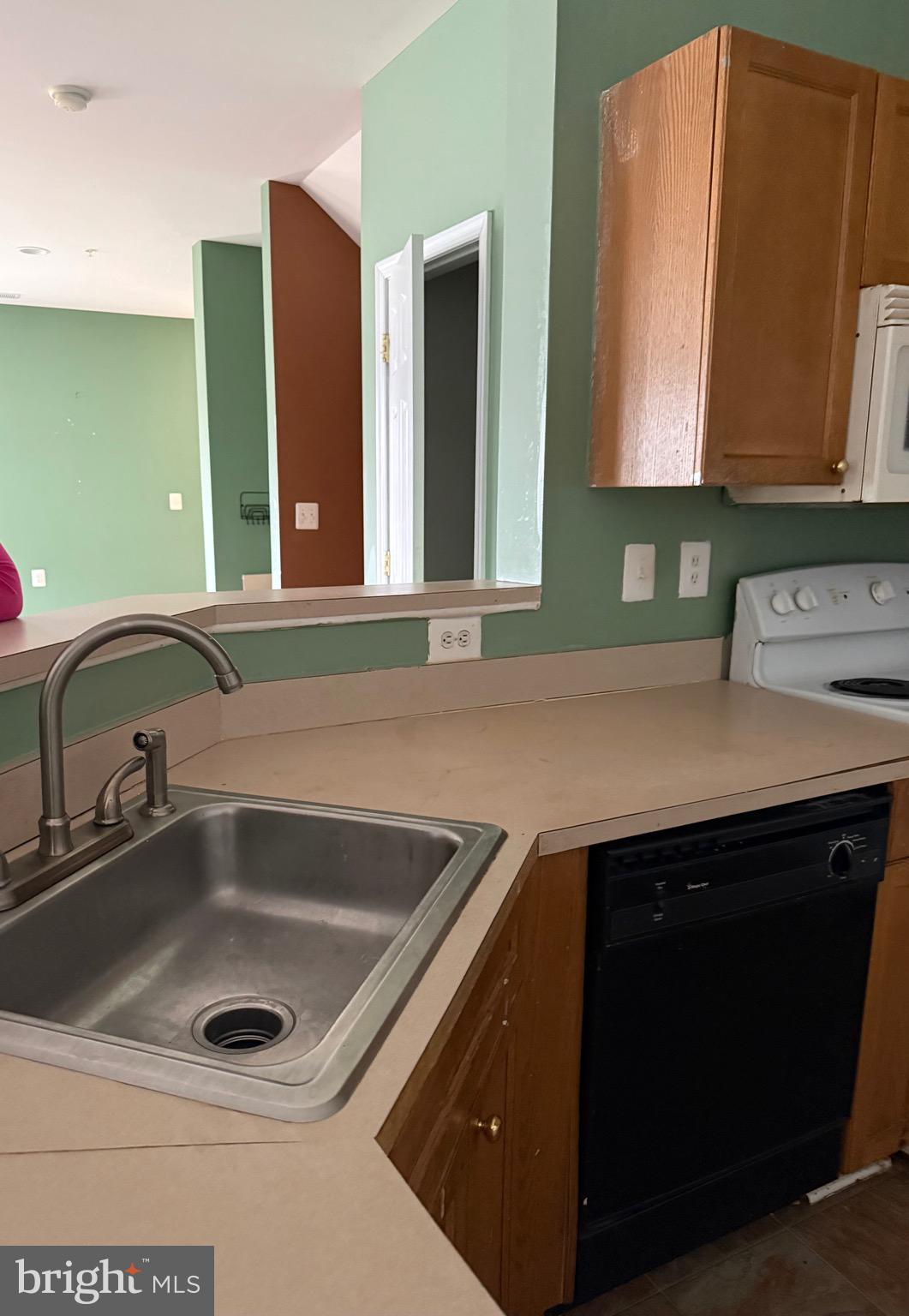 WINDSOR CROSSING - Residential