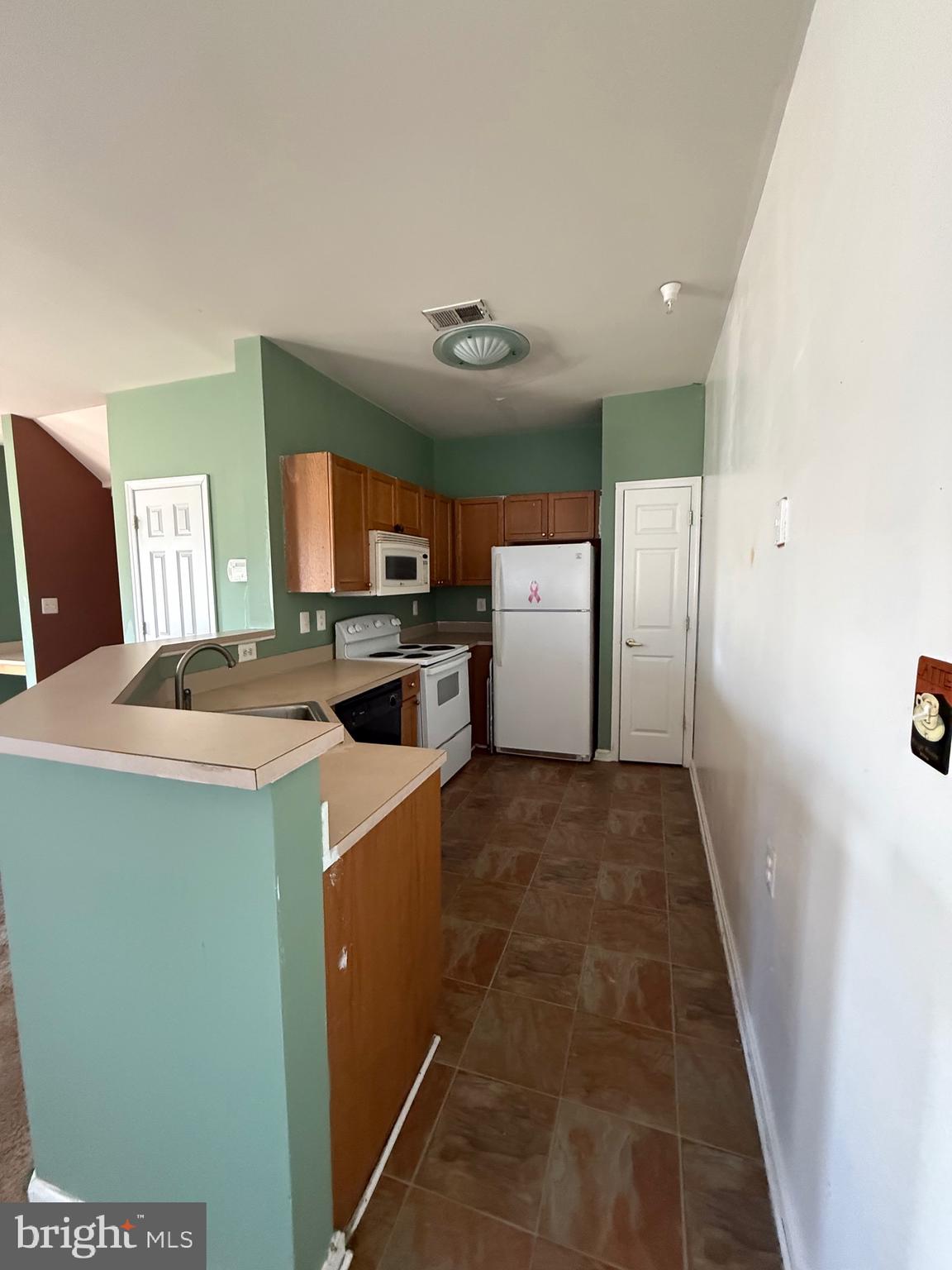 WINDSOR CROSSING - Residential