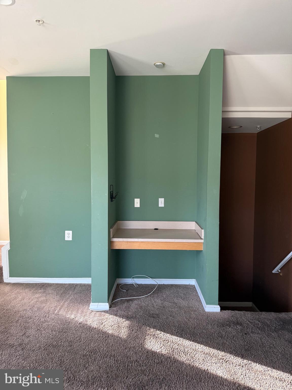 WINDSOR CROSSING - Residential