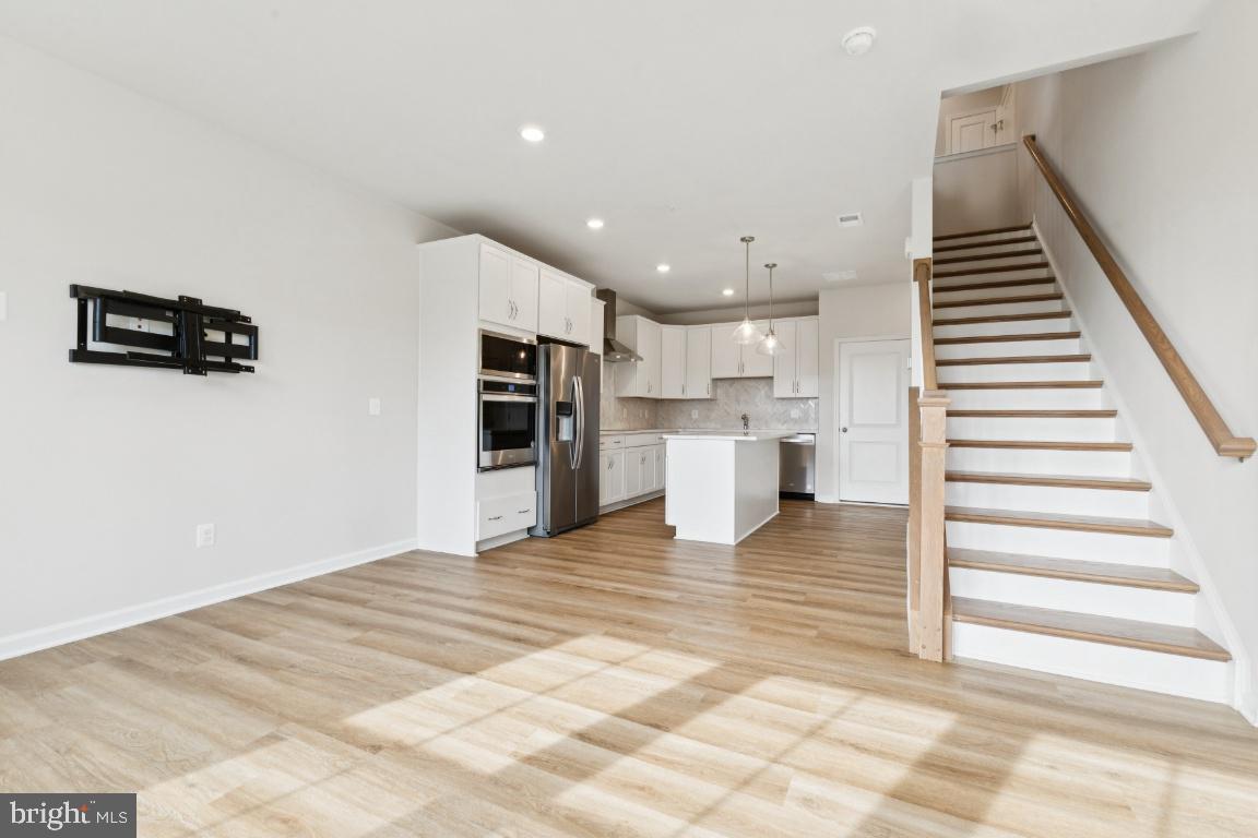 POTOMAC STATION MARKETPLACE - Residential Lease