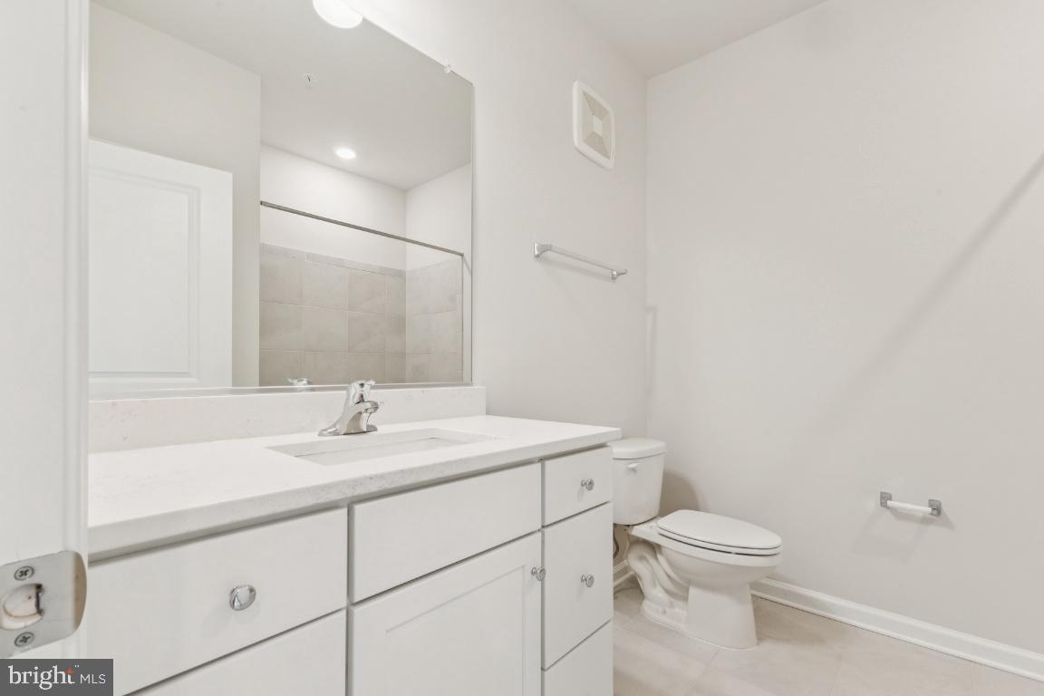 POTOMAC STATION MARKETPLACE - Residential Lease