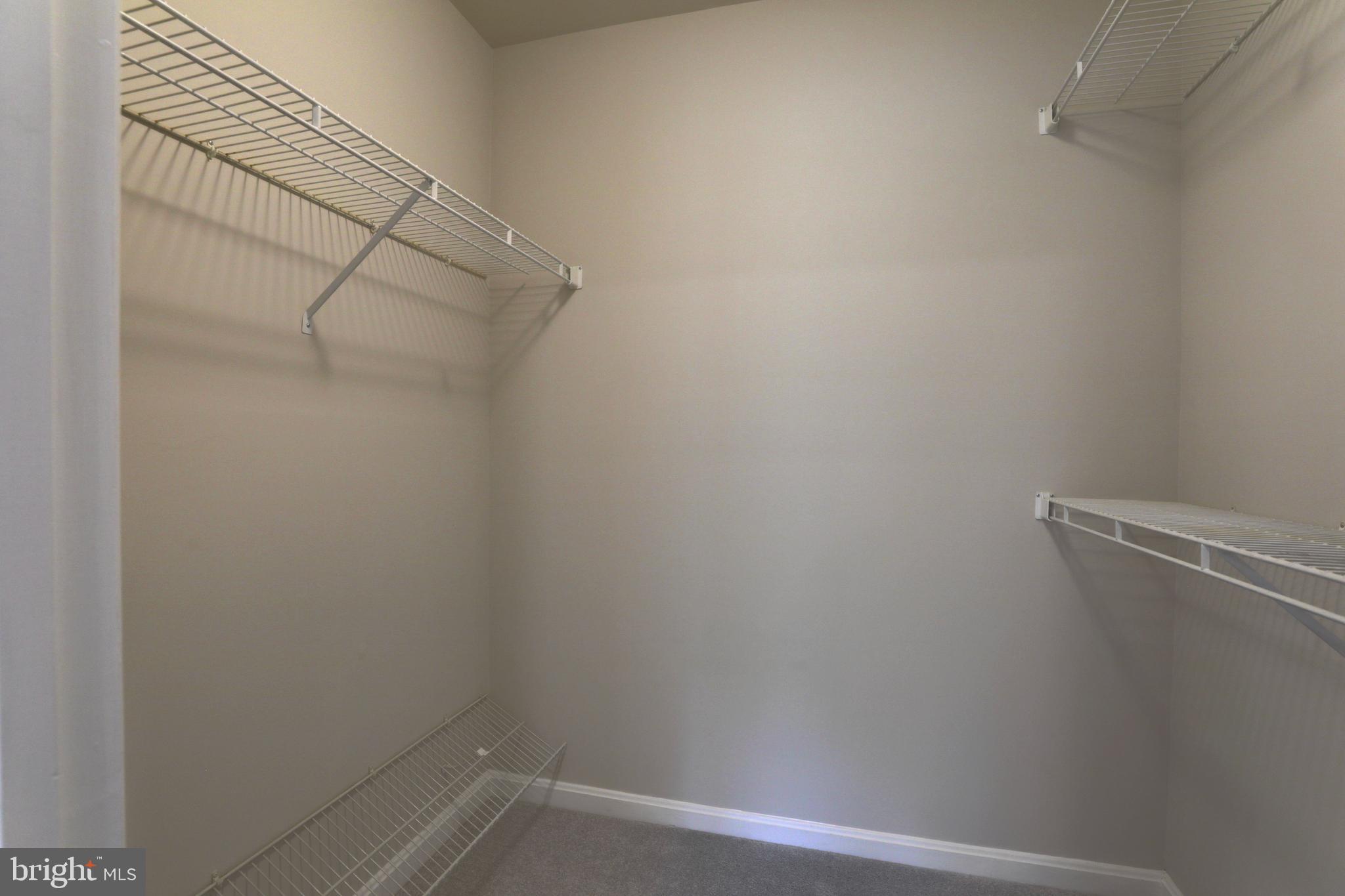 LOVETON FARMS - Residential