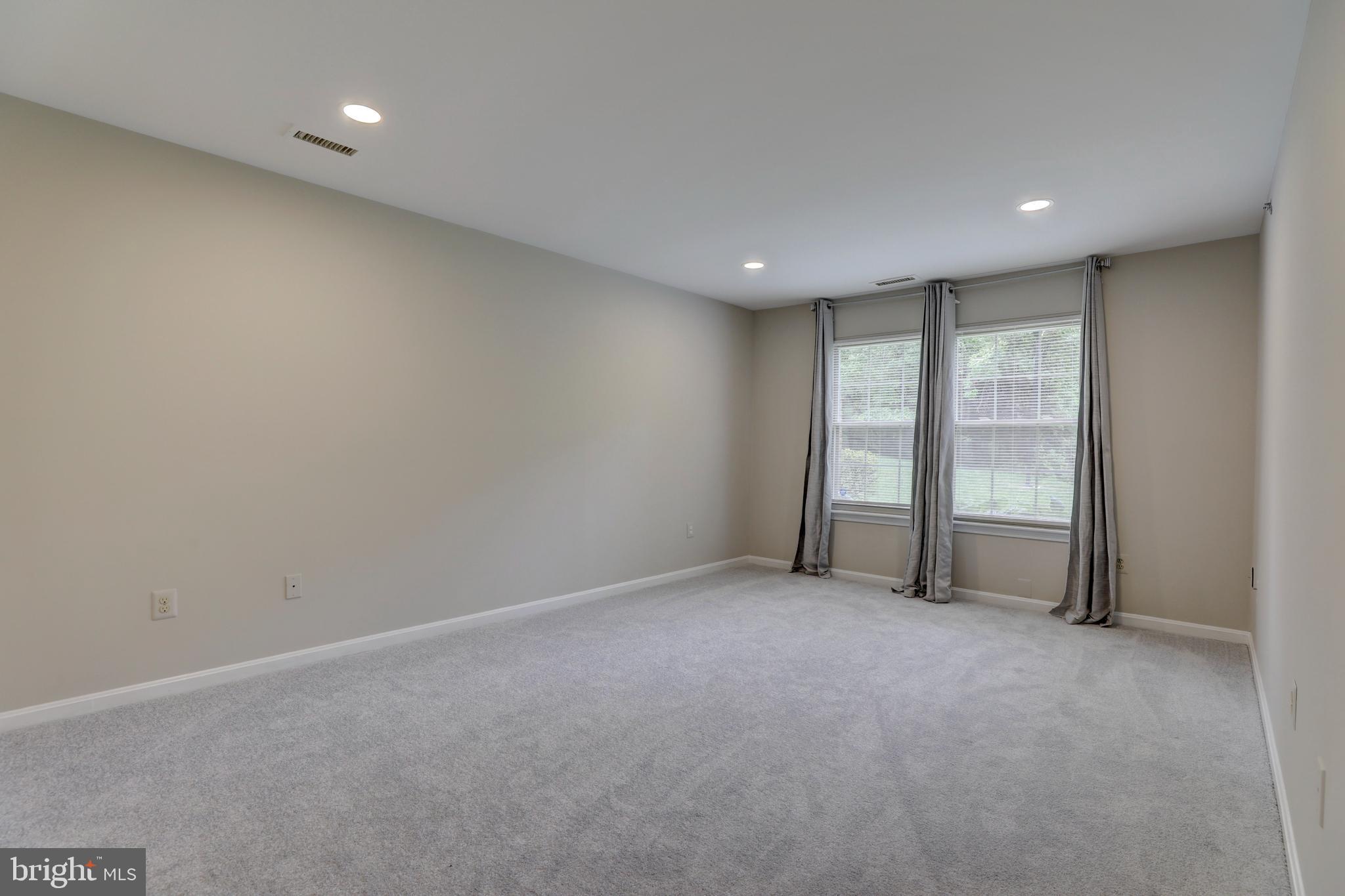 LOVETON FARMS - Residential