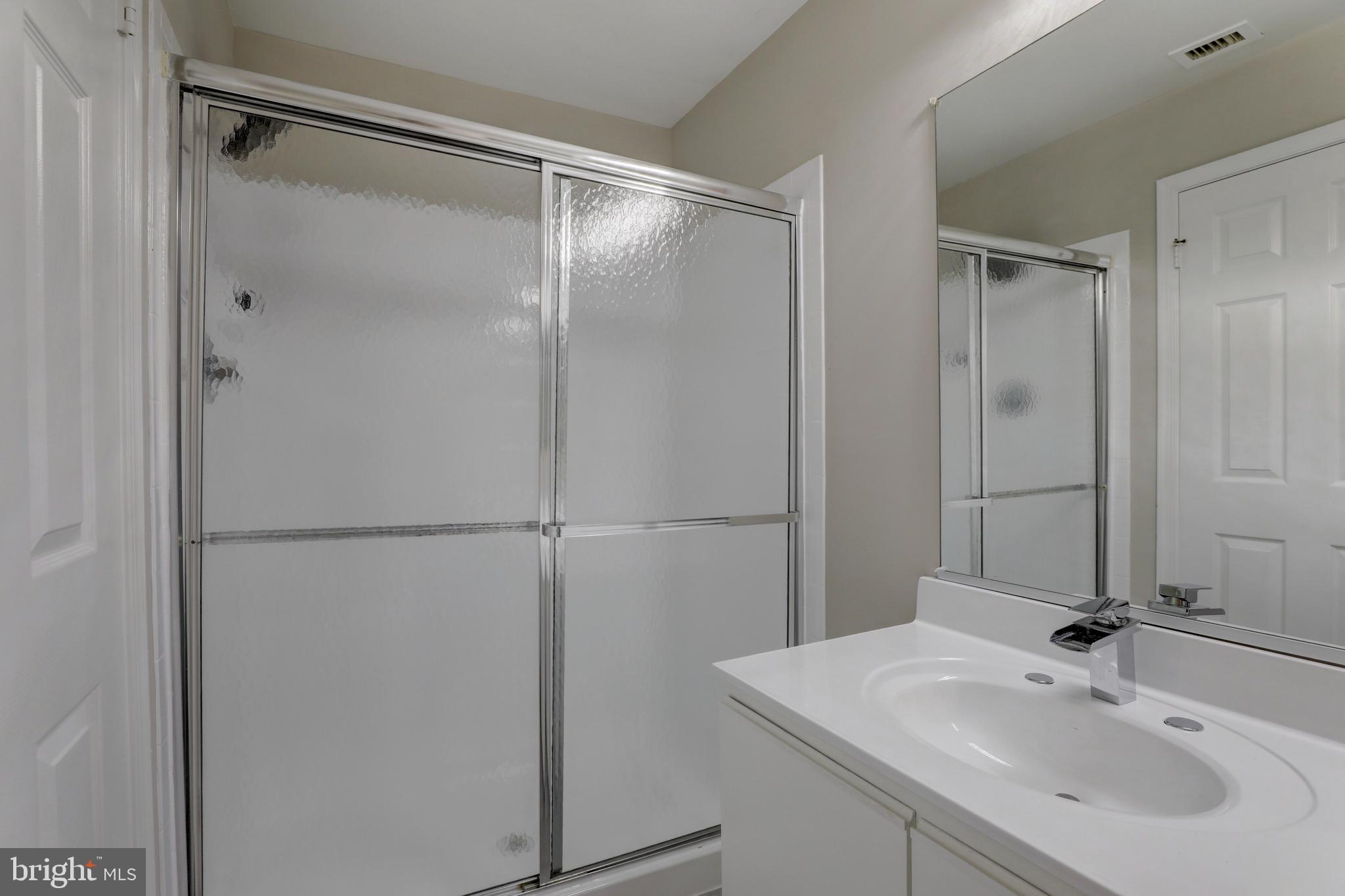 LOVETON FARMS - Residential