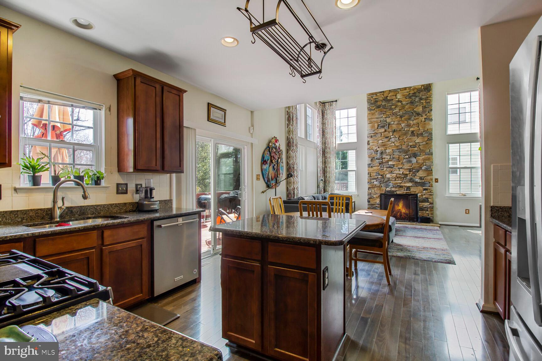 ECKER'S HOLLOW - Residential