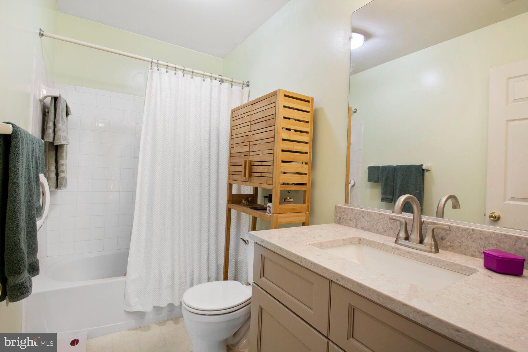 ECKER'S HOLLOW - Residential