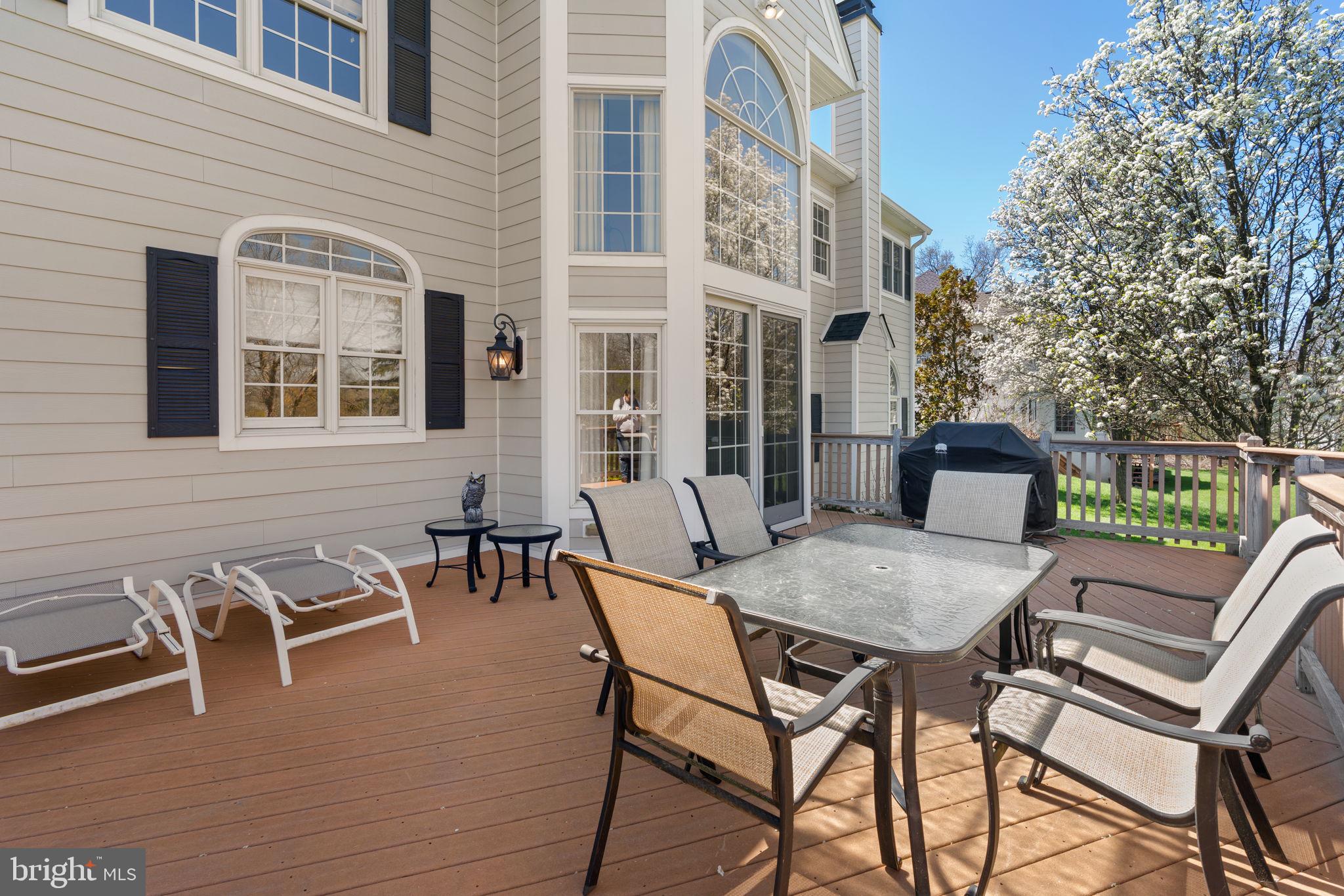 HORSHAM CHASE - Residential