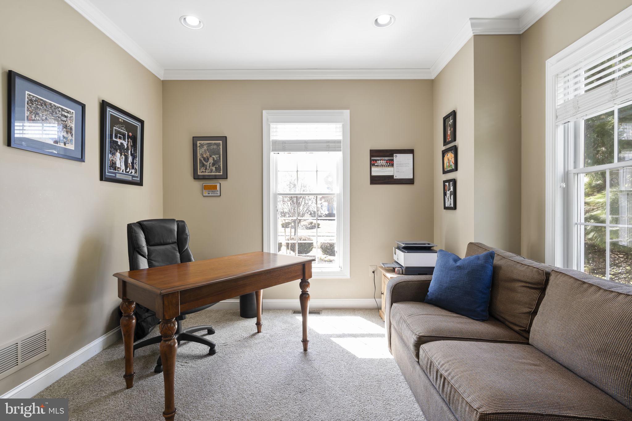 HORSHAM CHASE - Residential