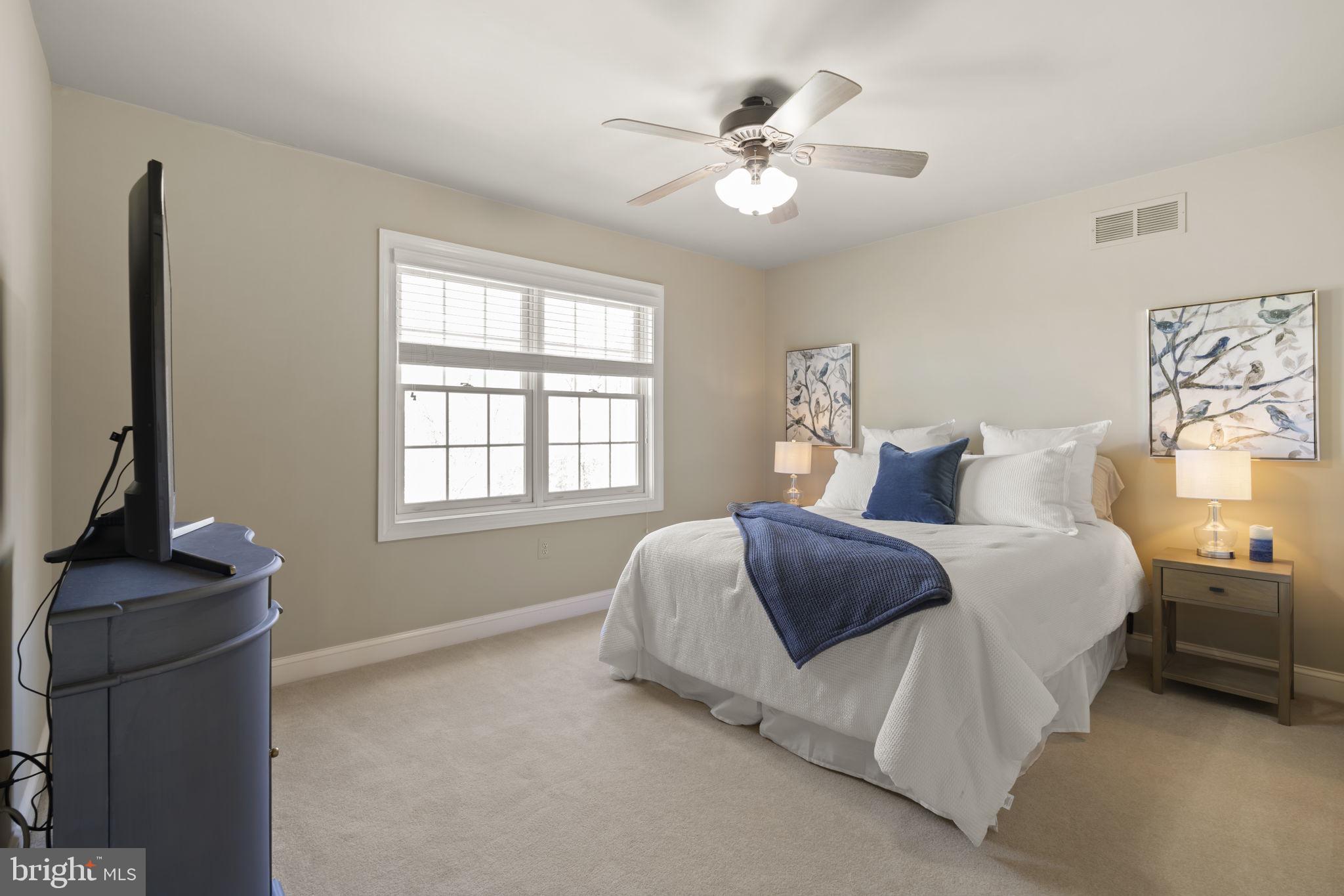 HORSHAM CHASE - Residential