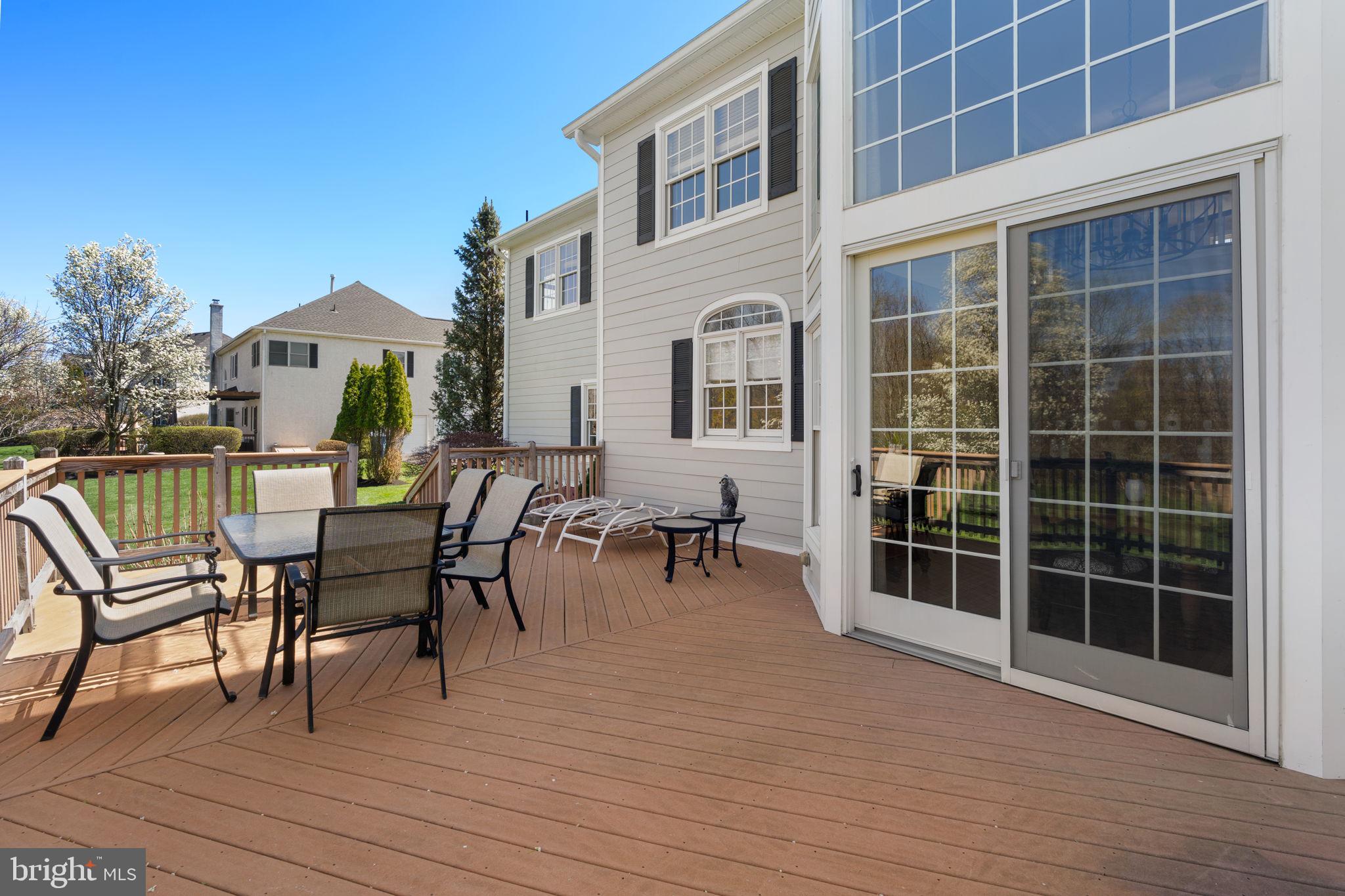 HORSHAM CHASE - Residential