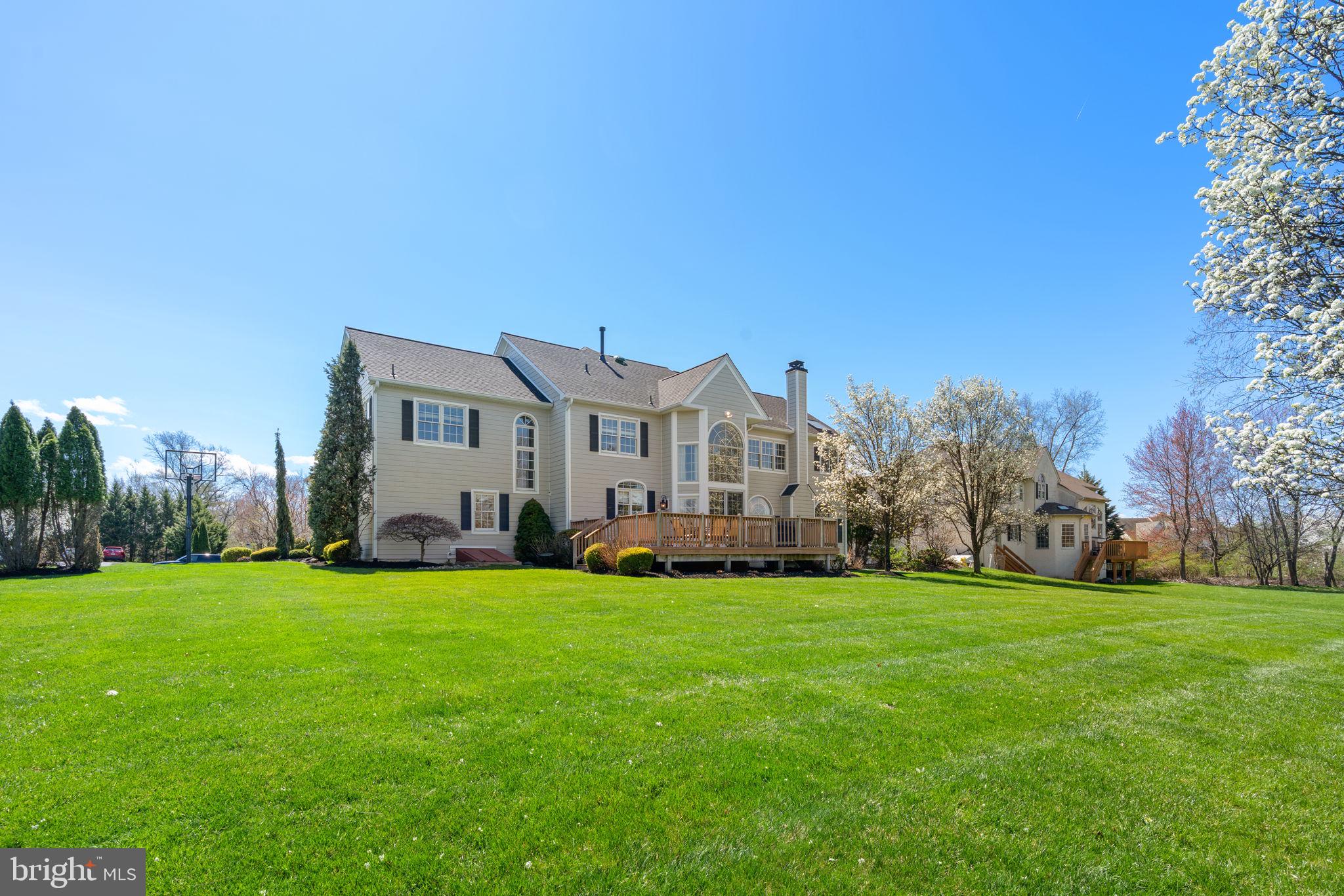 HORSHAM CHASE - Residential