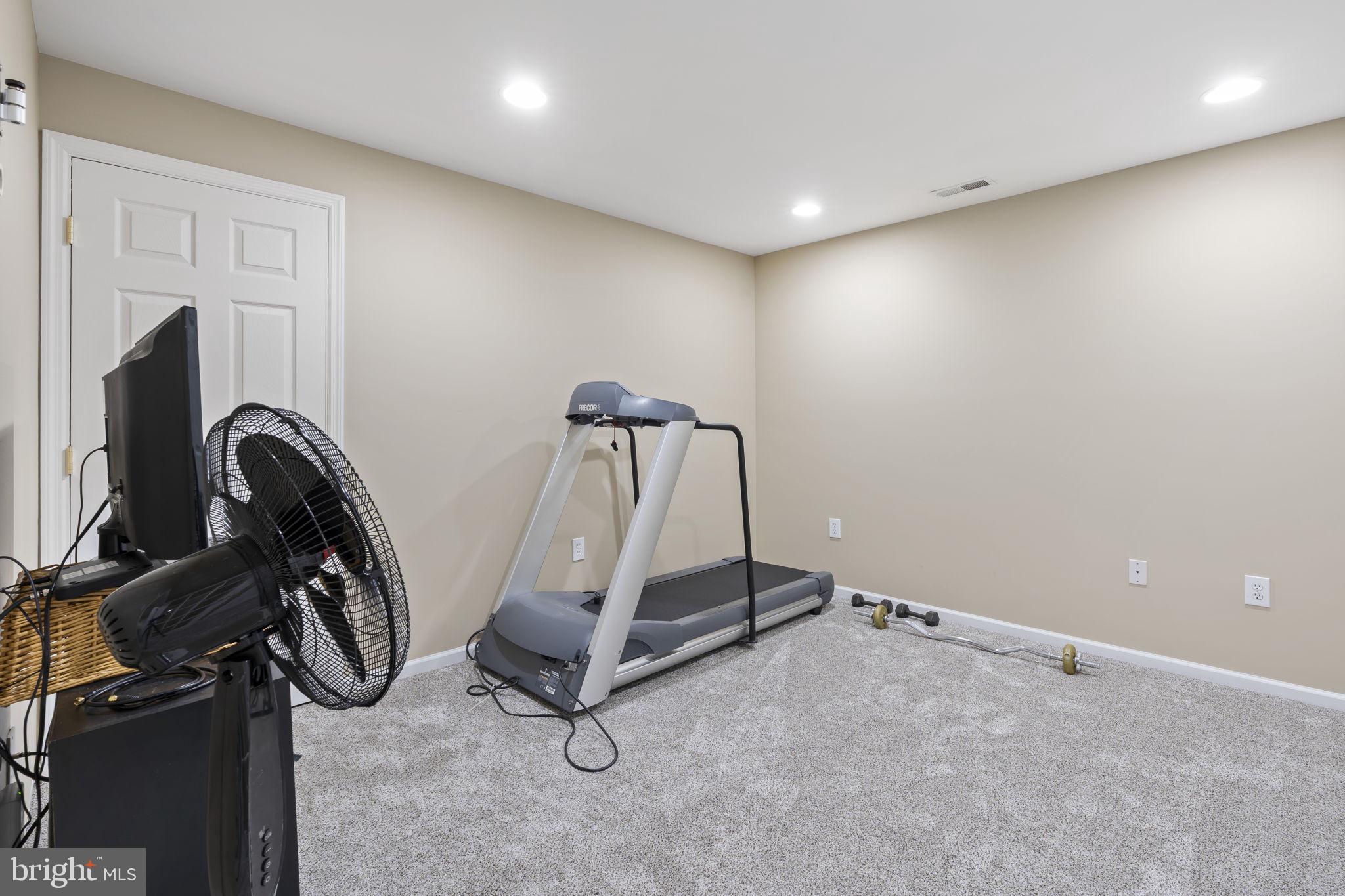 HORSHAM CHASE - Residential