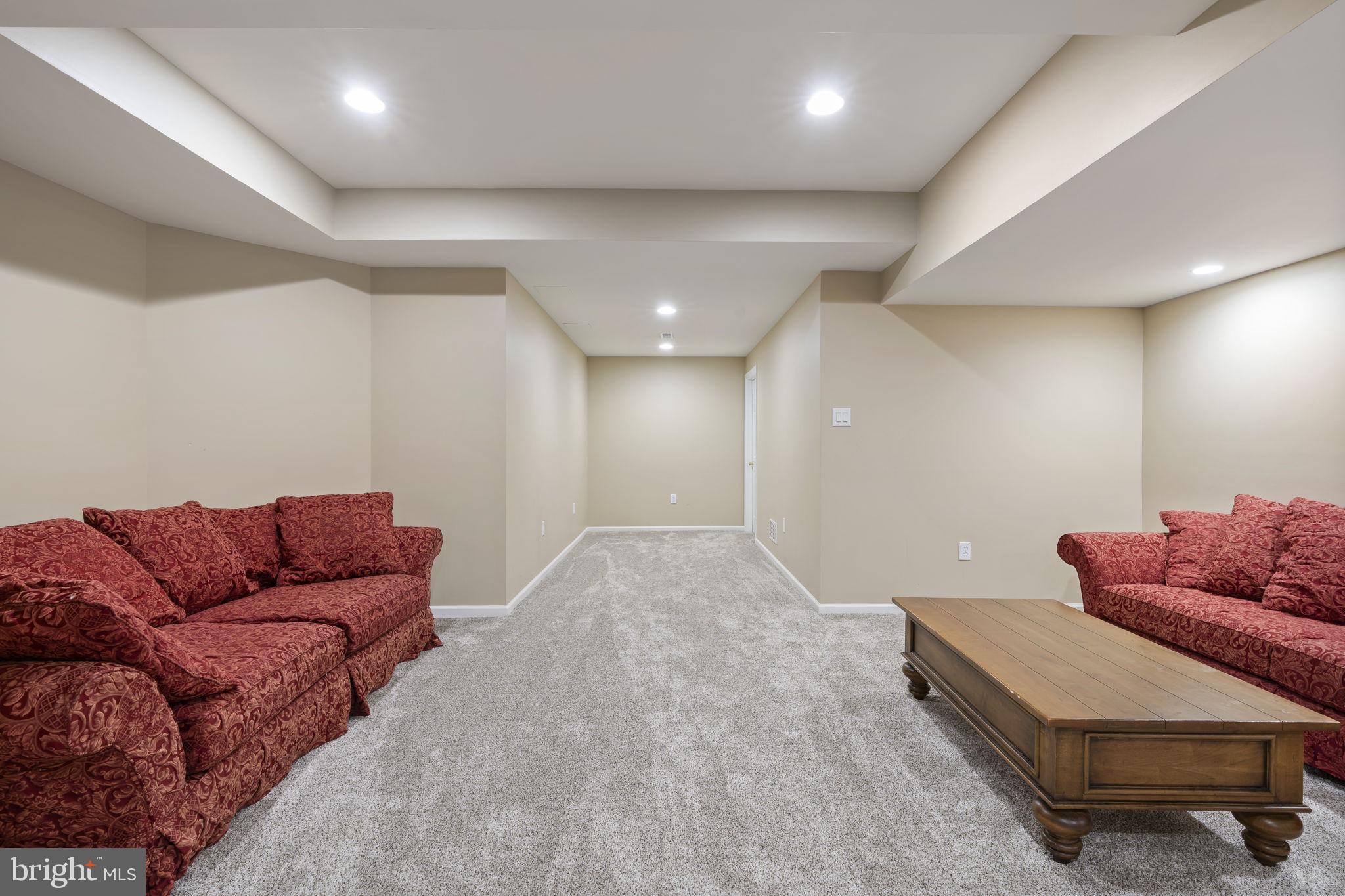 HORSHAM CHASE - Residential