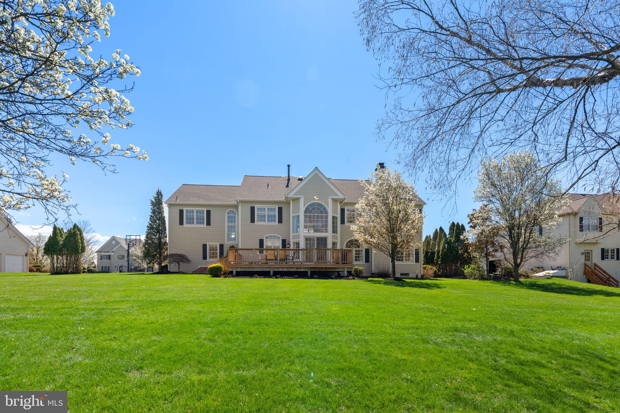 HORSHAM CHASE - Residential