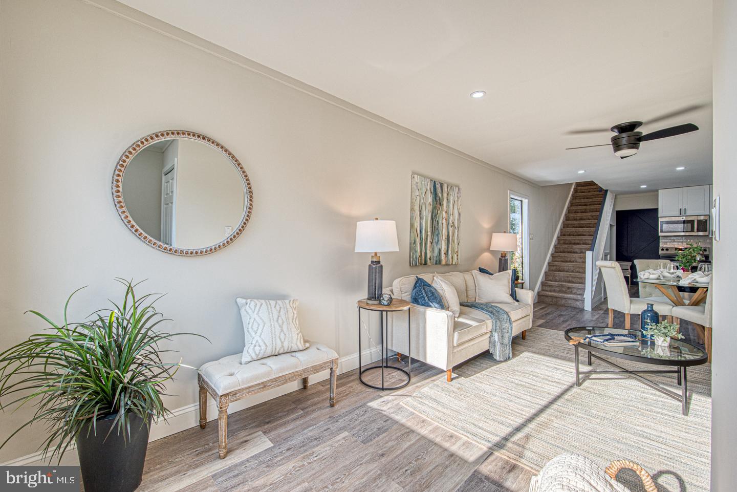 SUMMIT HOUSE - Residential