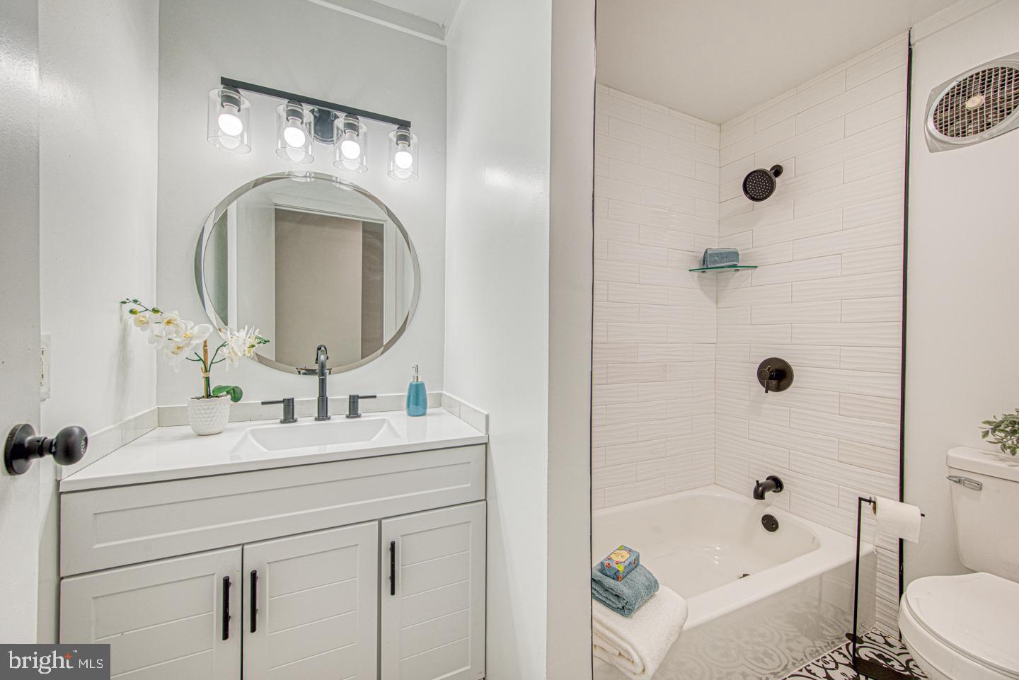 SUMMIT HOUSE - Residential