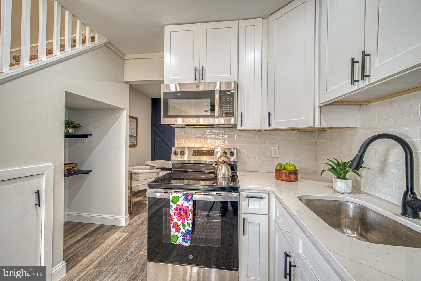 SUMMIT HOUSE - Residential