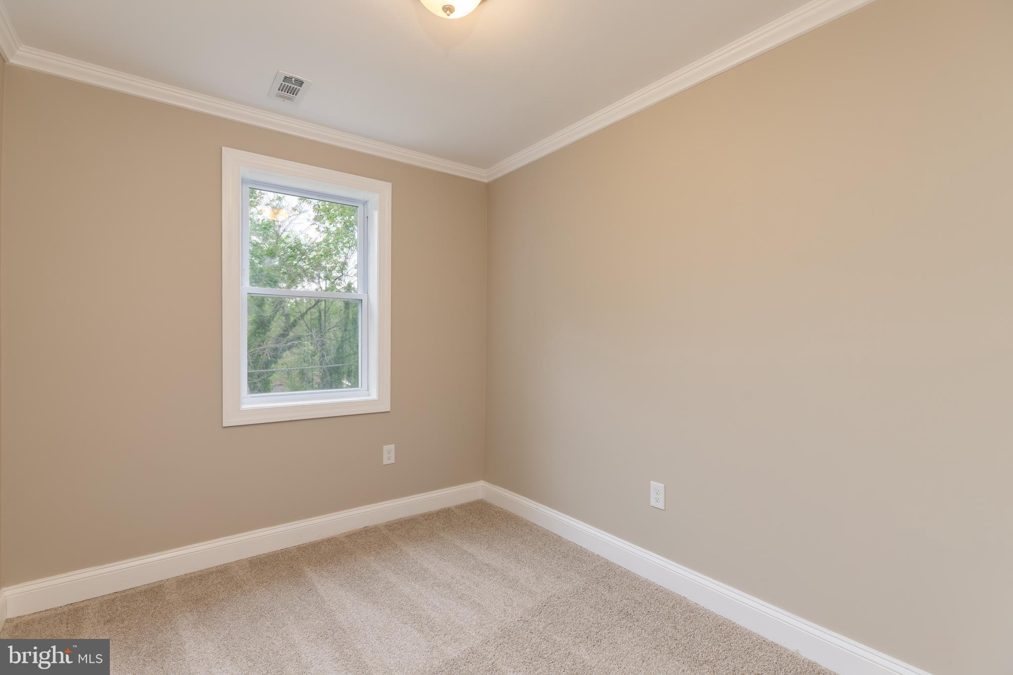 WINDSOR HILLS - Residential